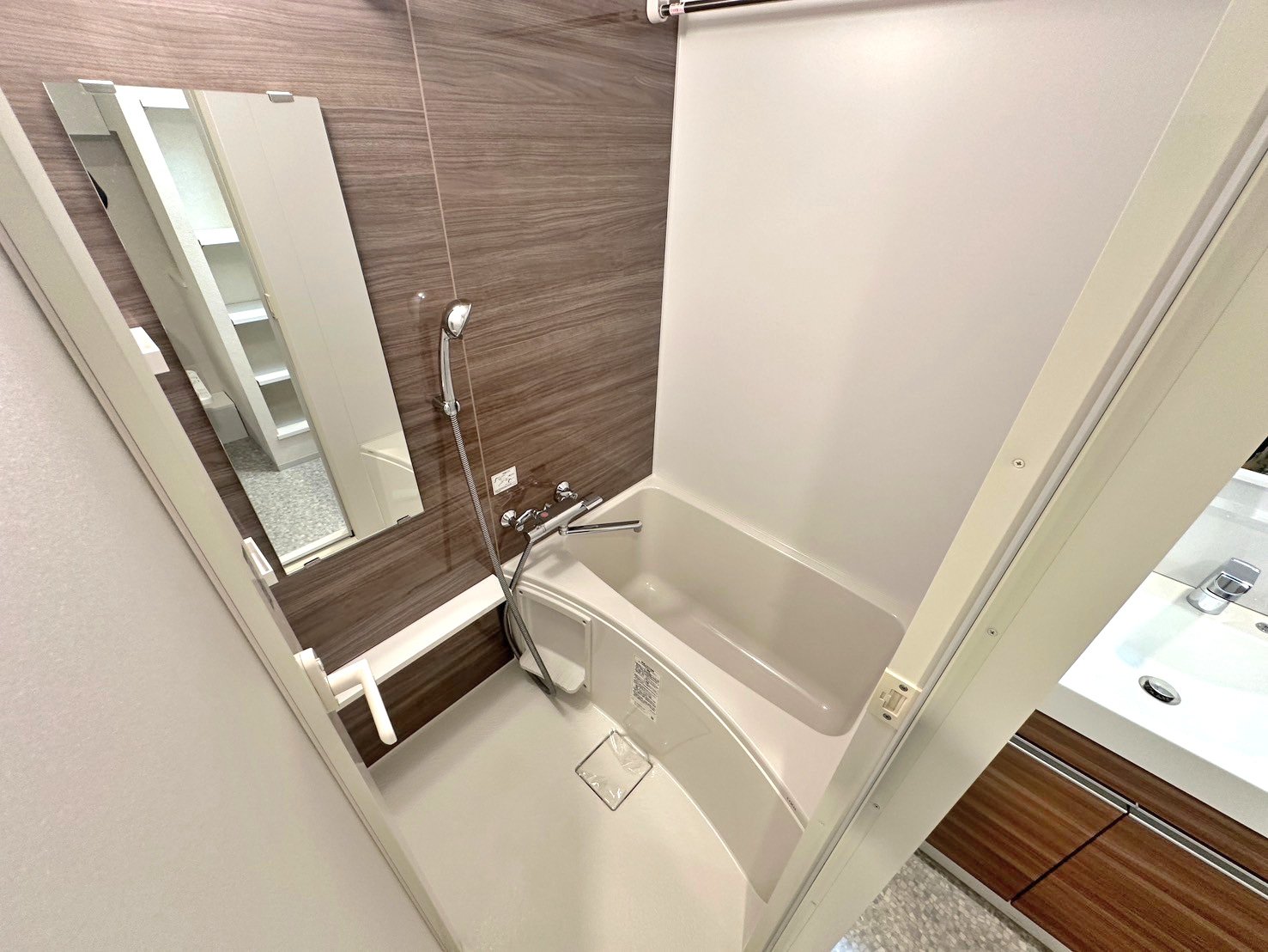 シャワールーム