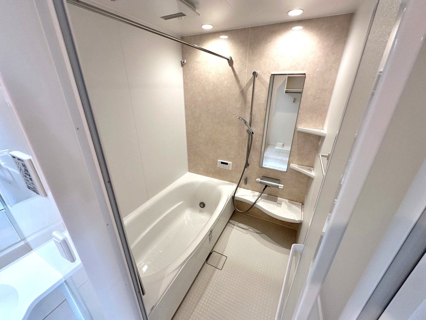 シャワールーム