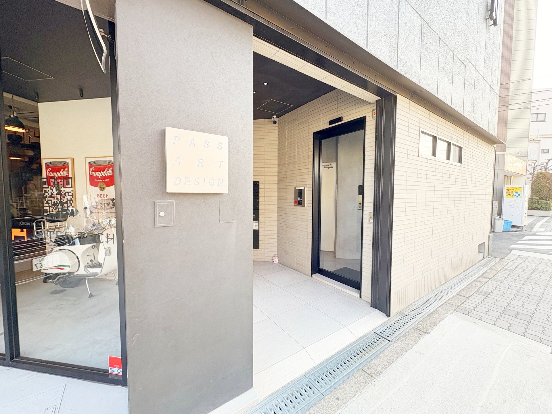 建物エントランス