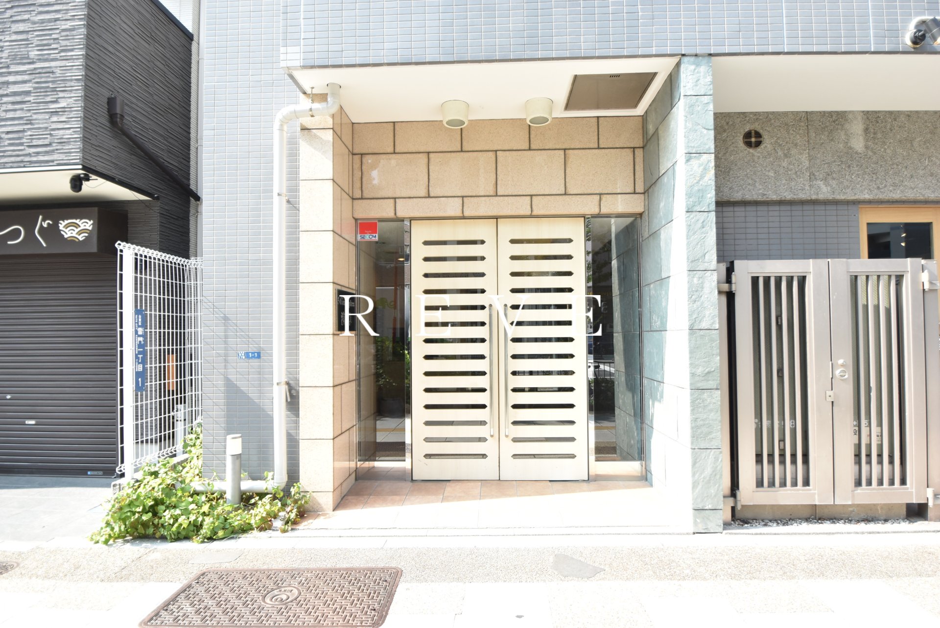 建物エントランス