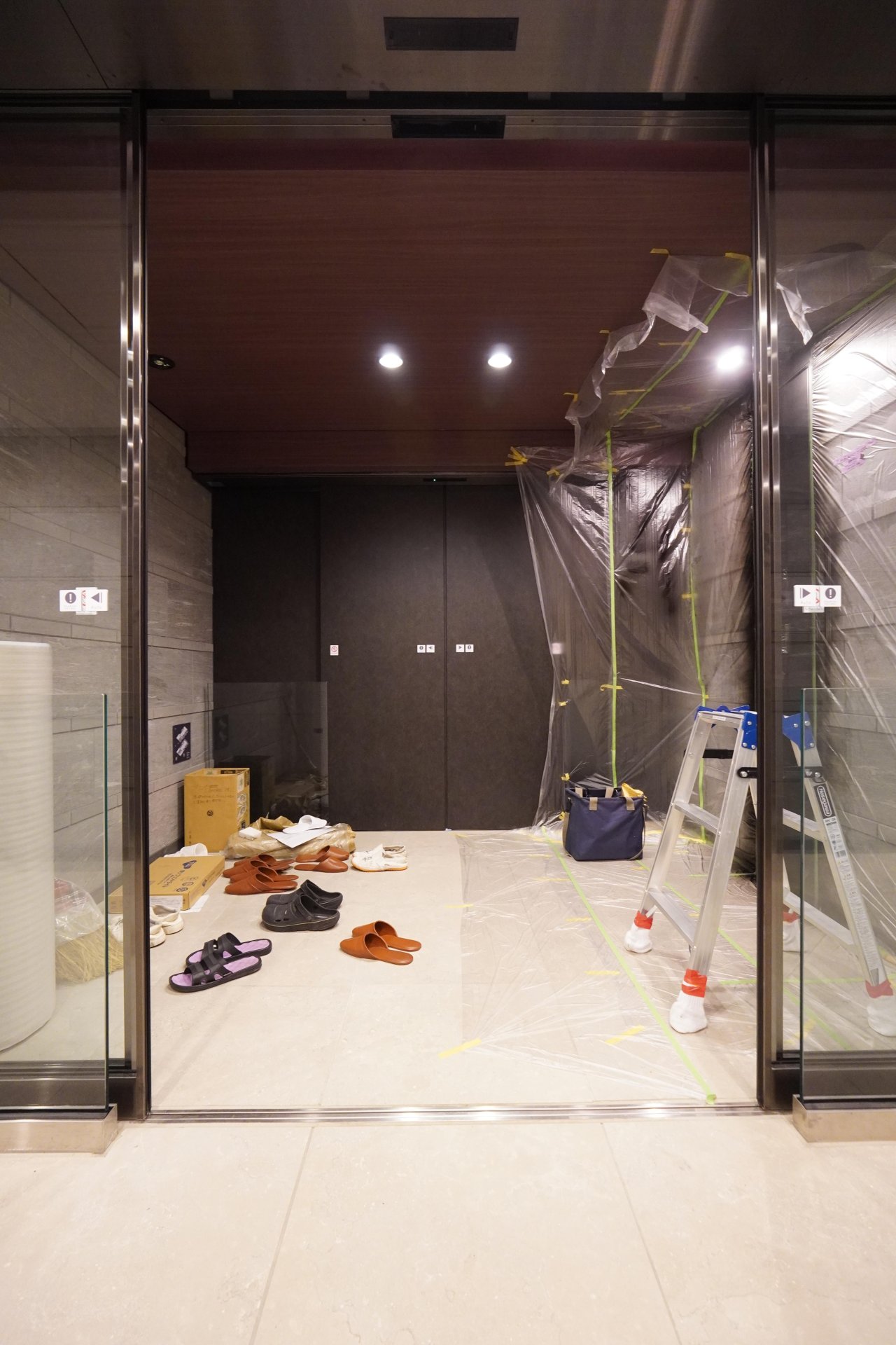 建物エントランス
