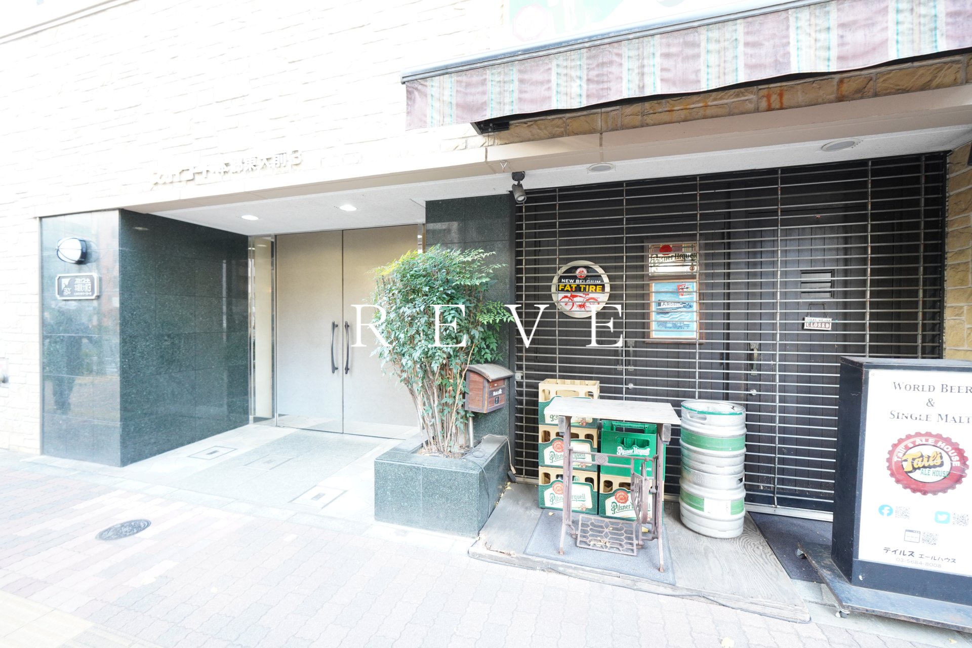 建物エントランス