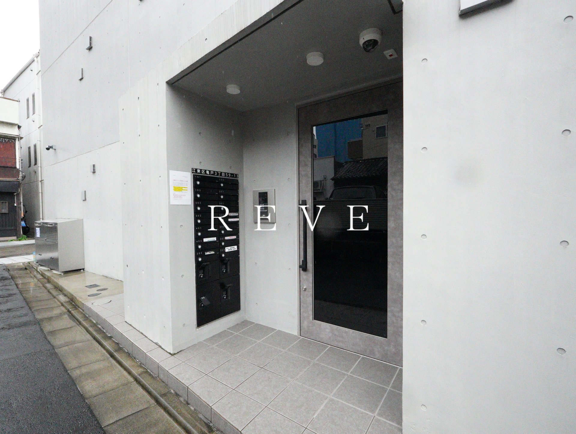 建物エントランス