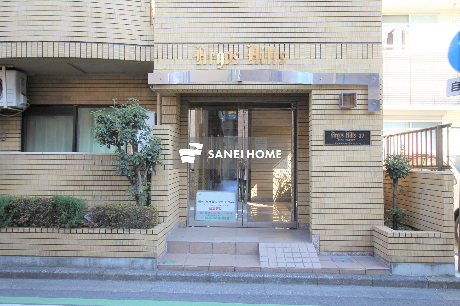 建物エントランス