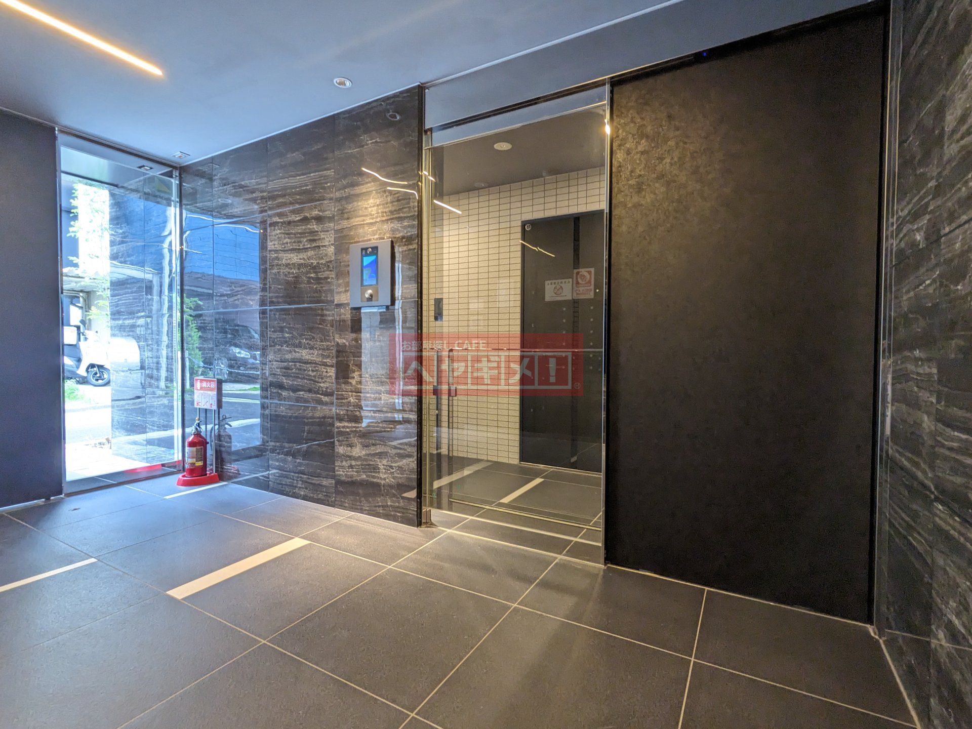 建物エントランス