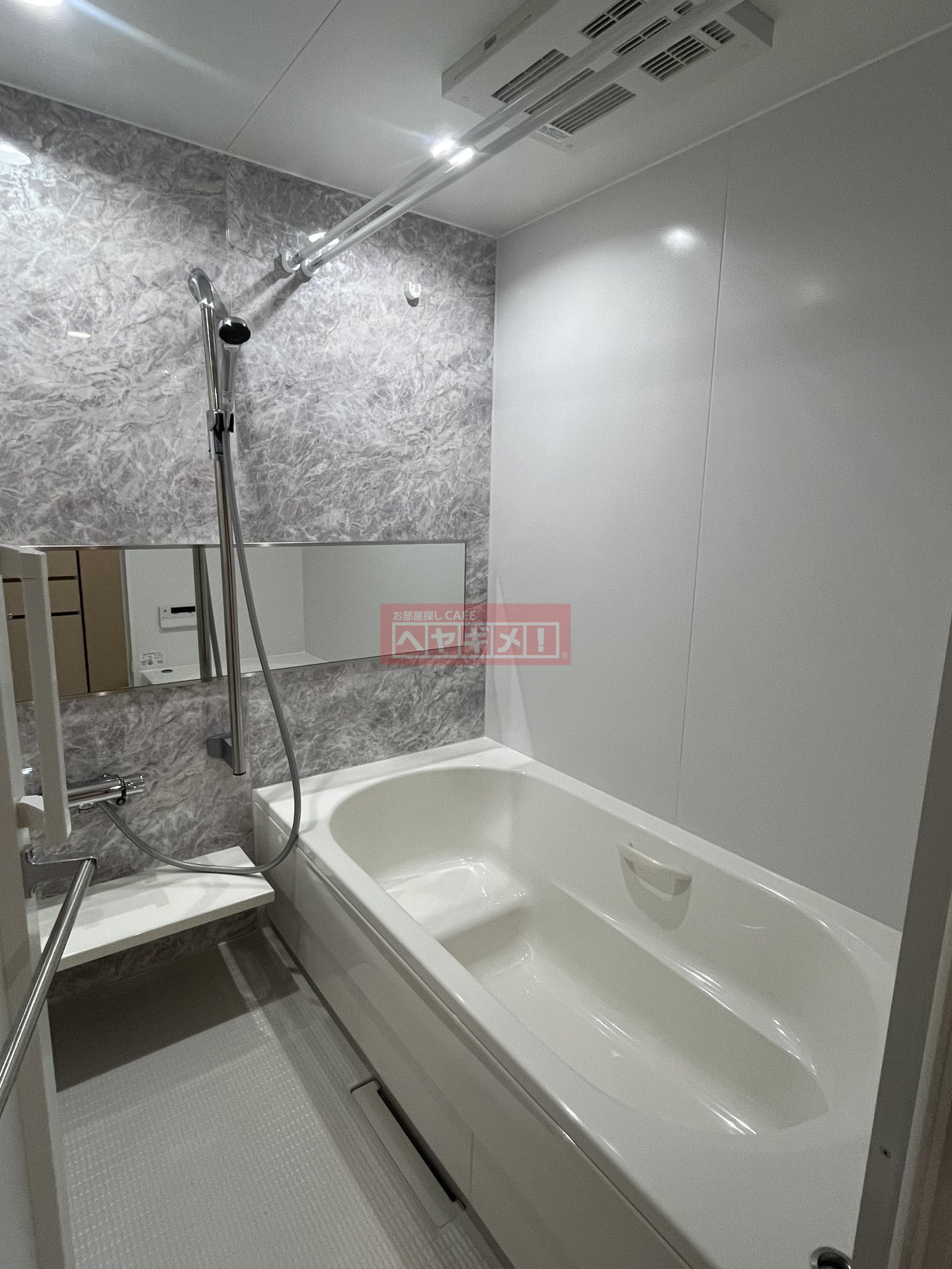 シャワールーム