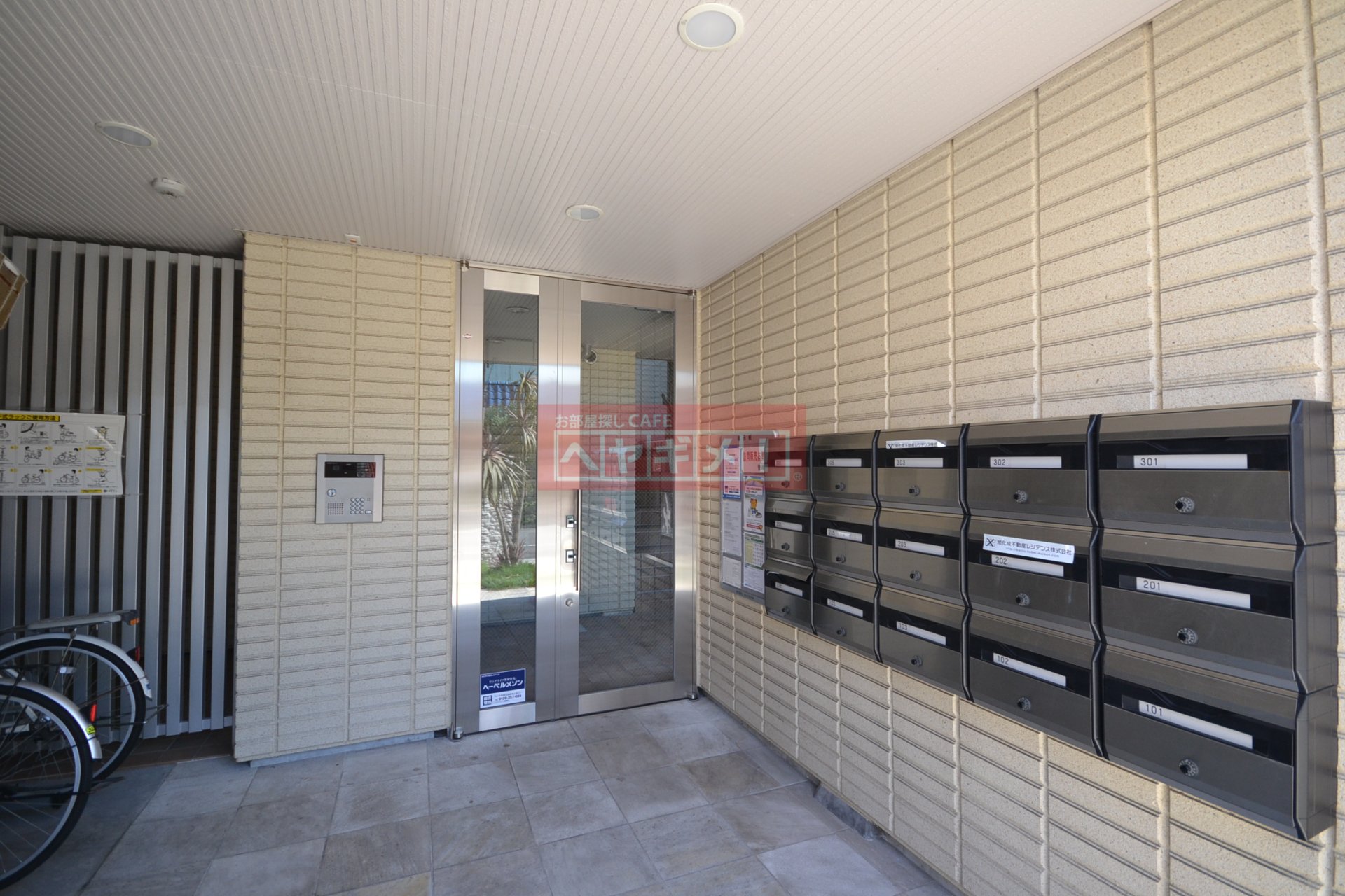 建物エントランス