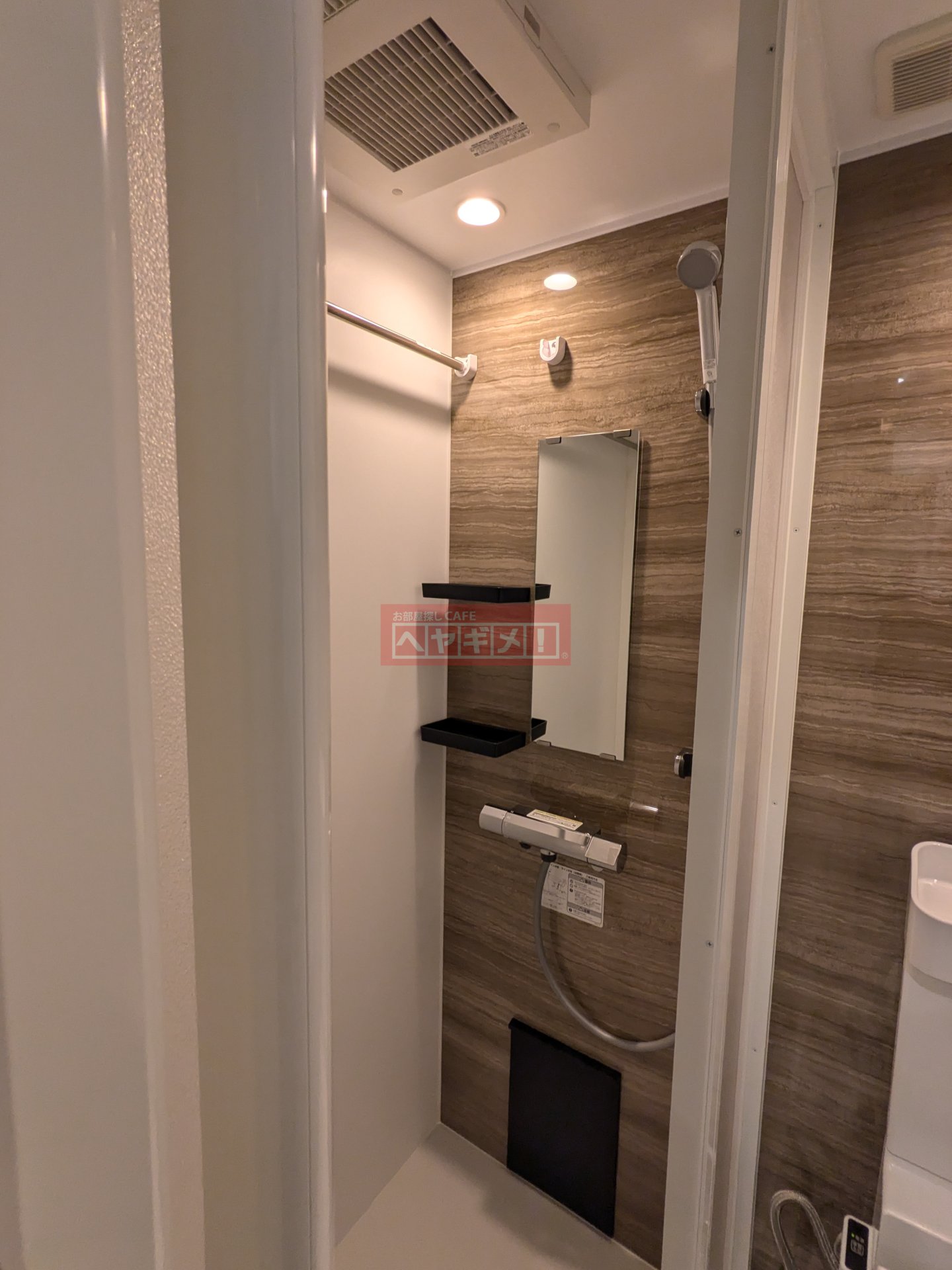 シャワールーム