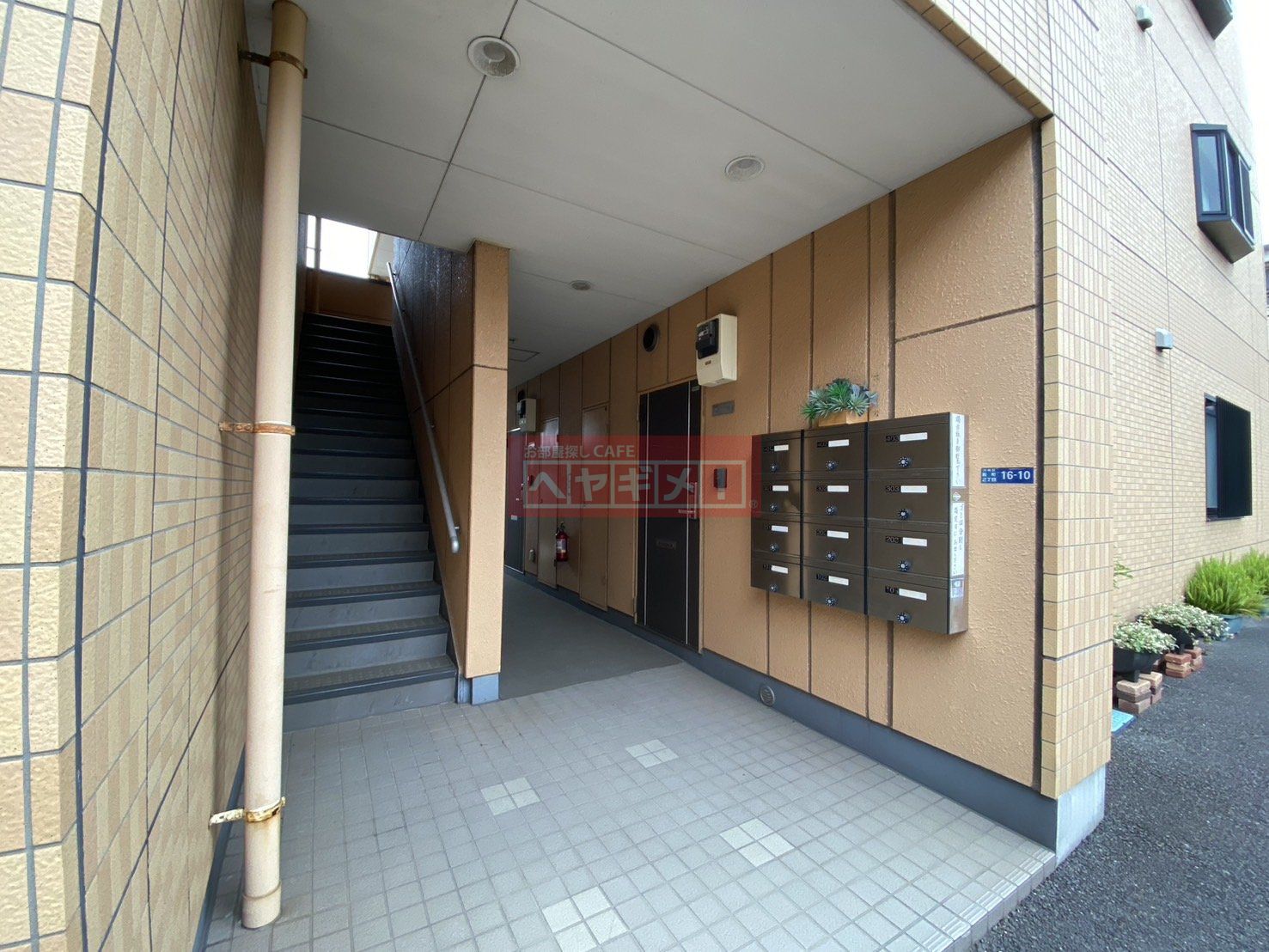 建物エントランス