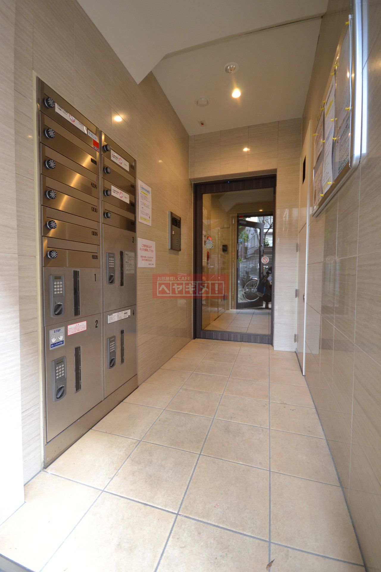 建物エントランス