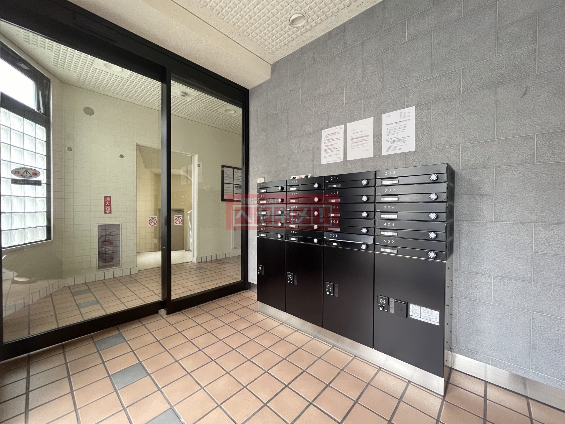 建物エントランス