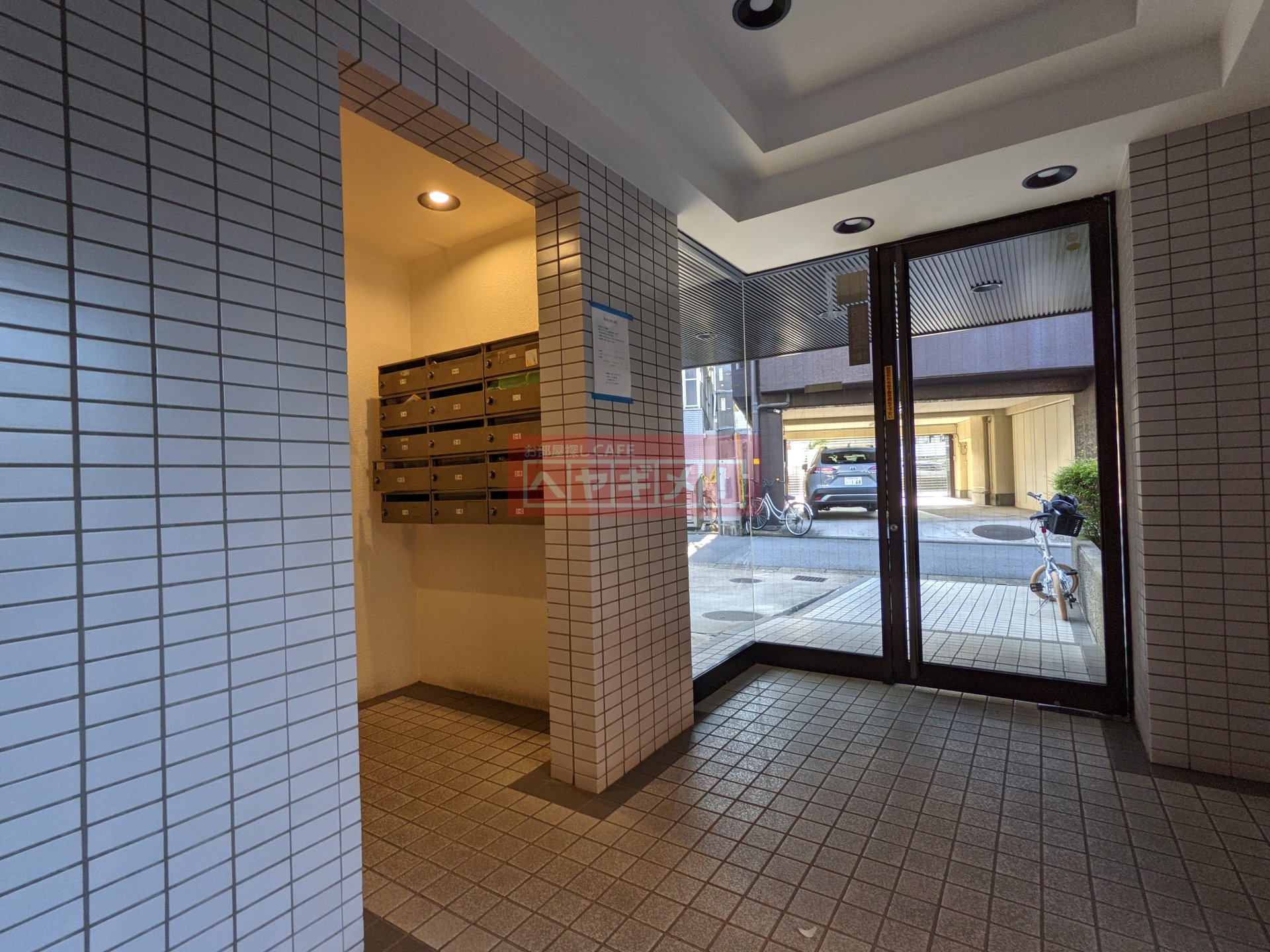 建物エントランス