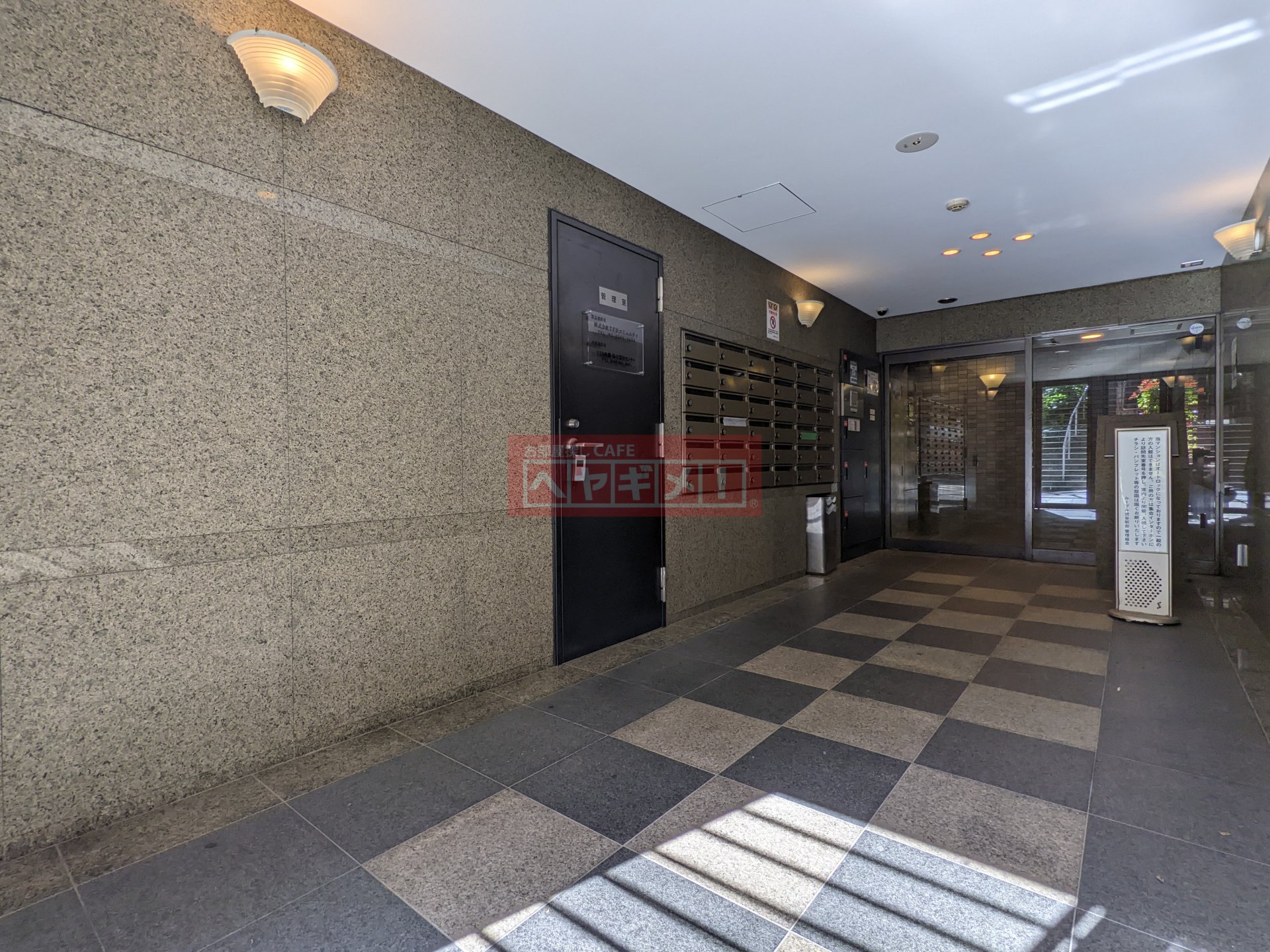 建物エントランス