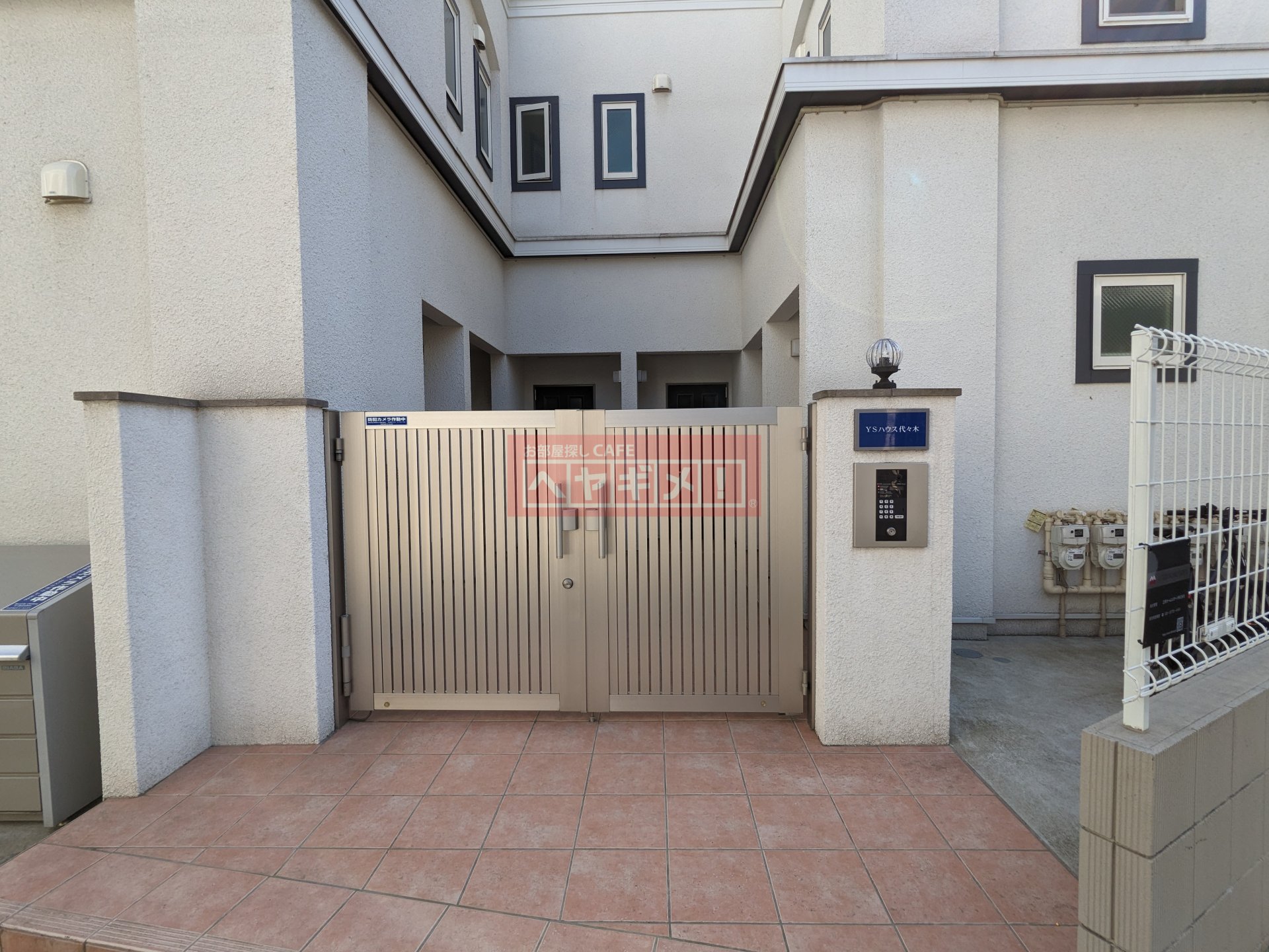 建物エントランス