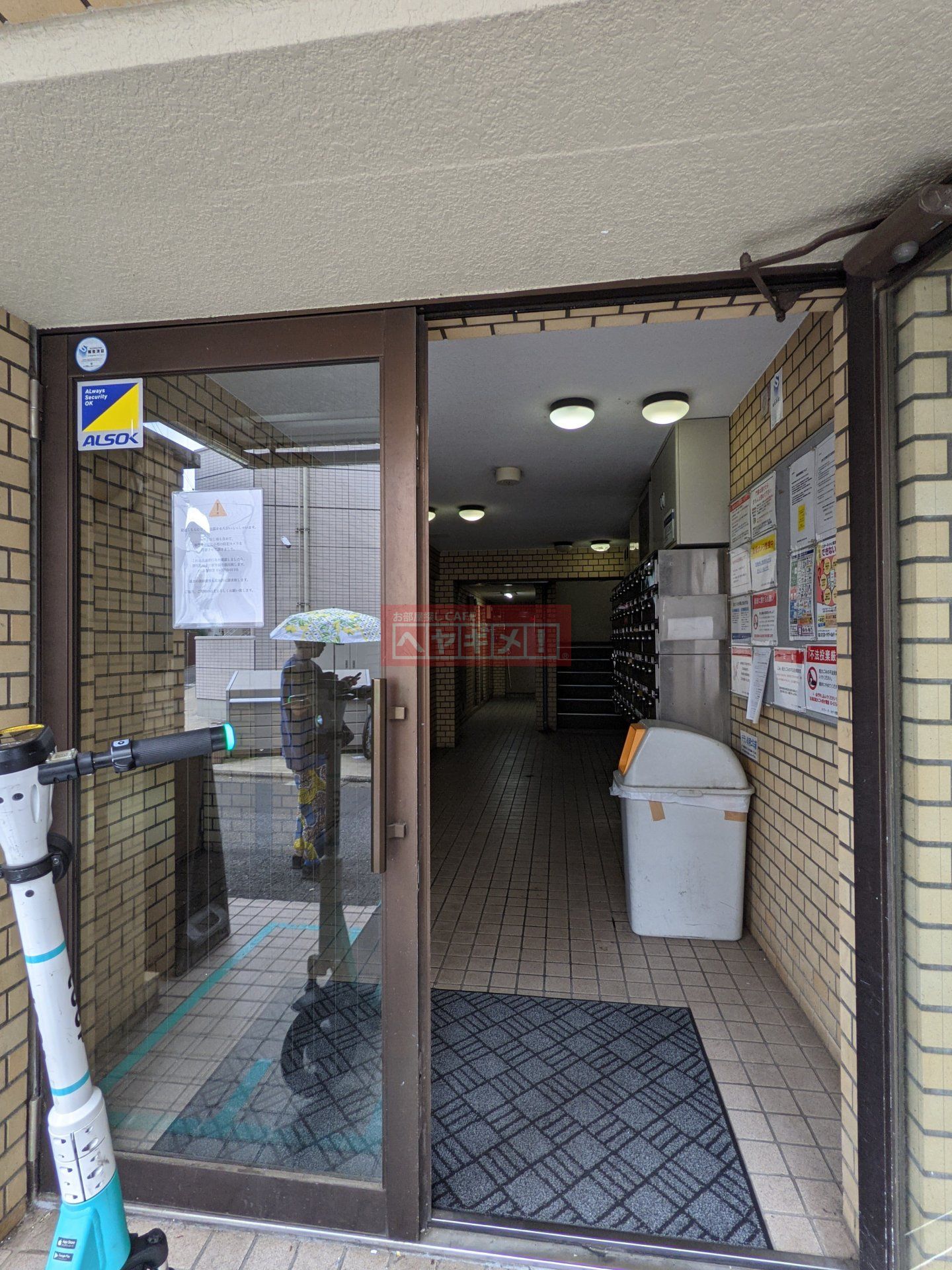 建物エントランス