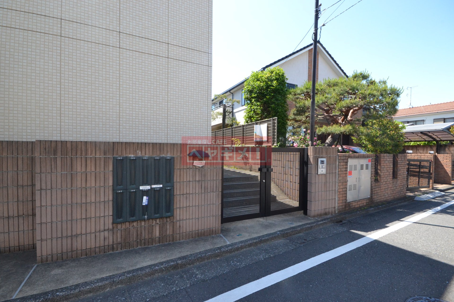 建物エントランス