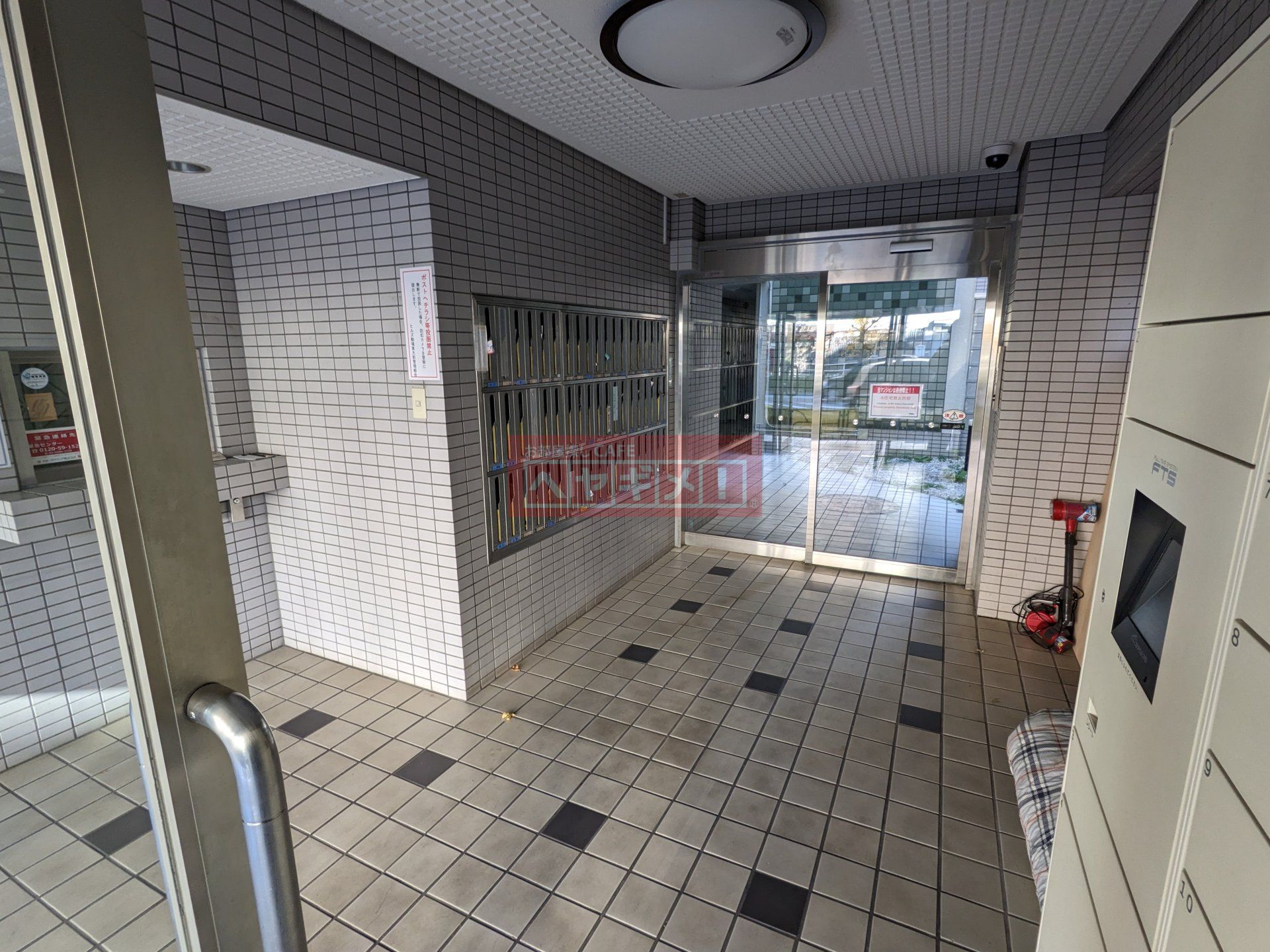 建物エントランス