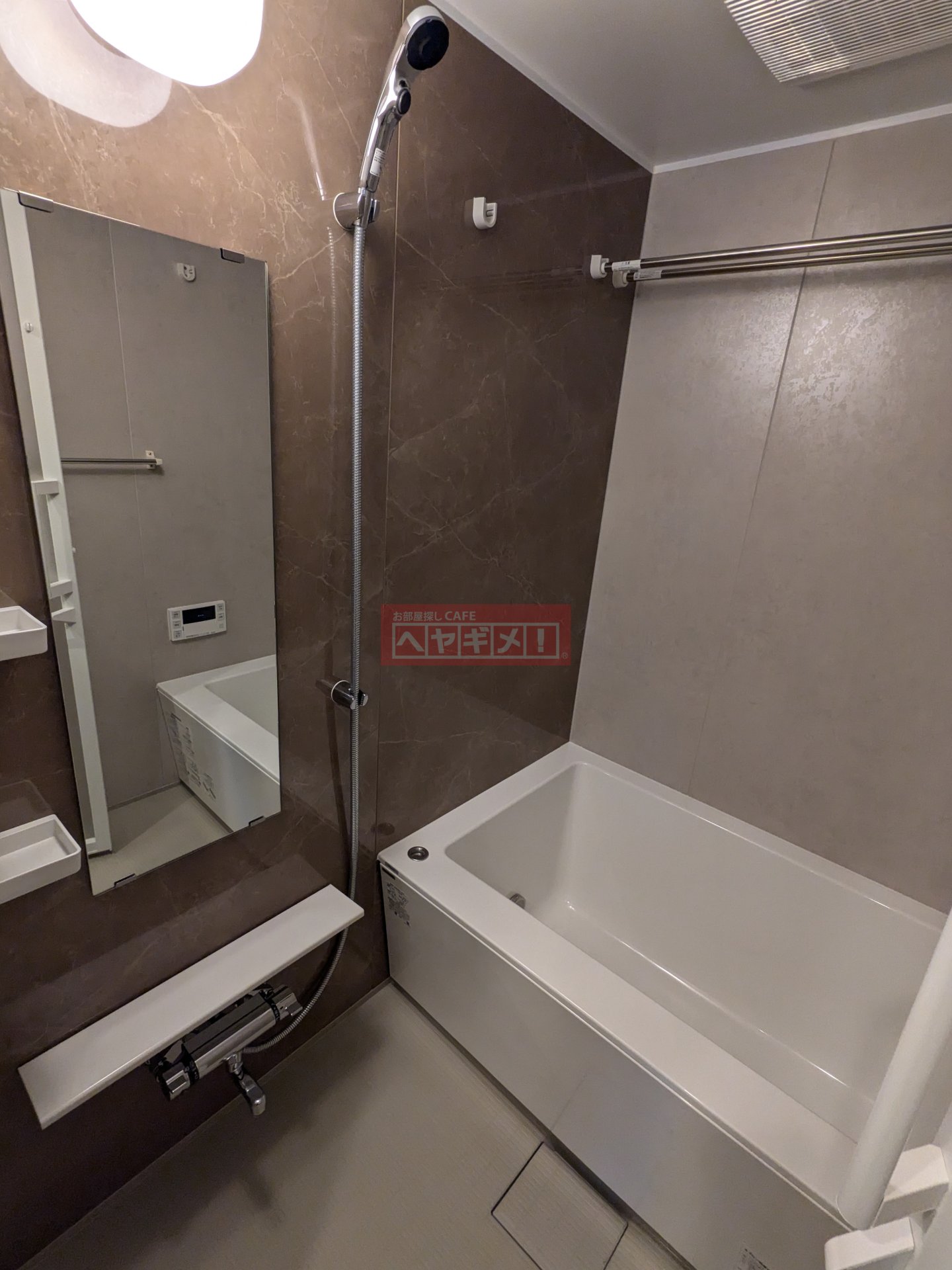 シャワールーム