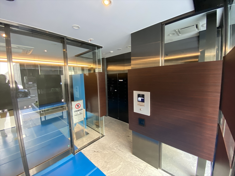 建物エントランス