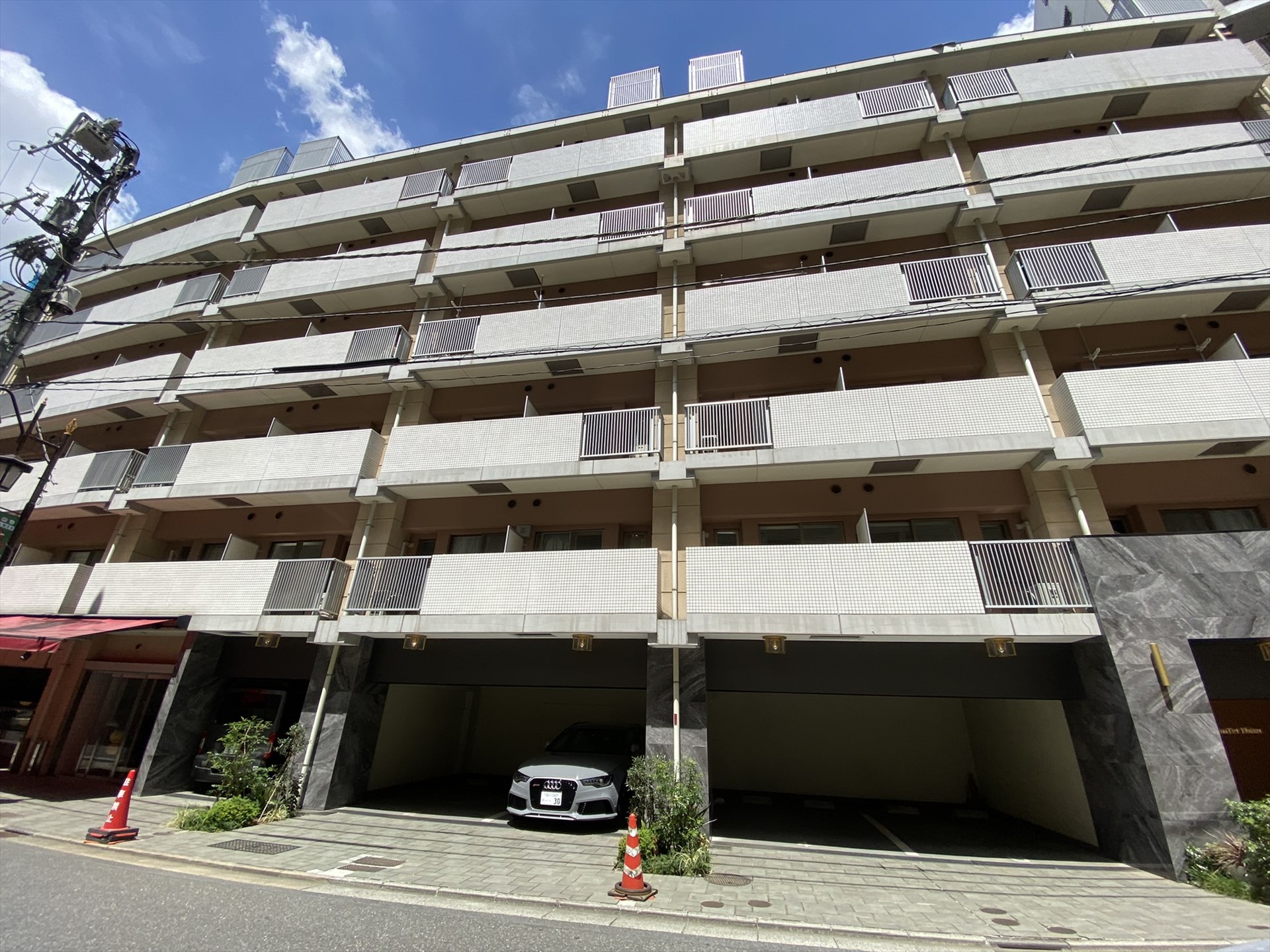 建物外観