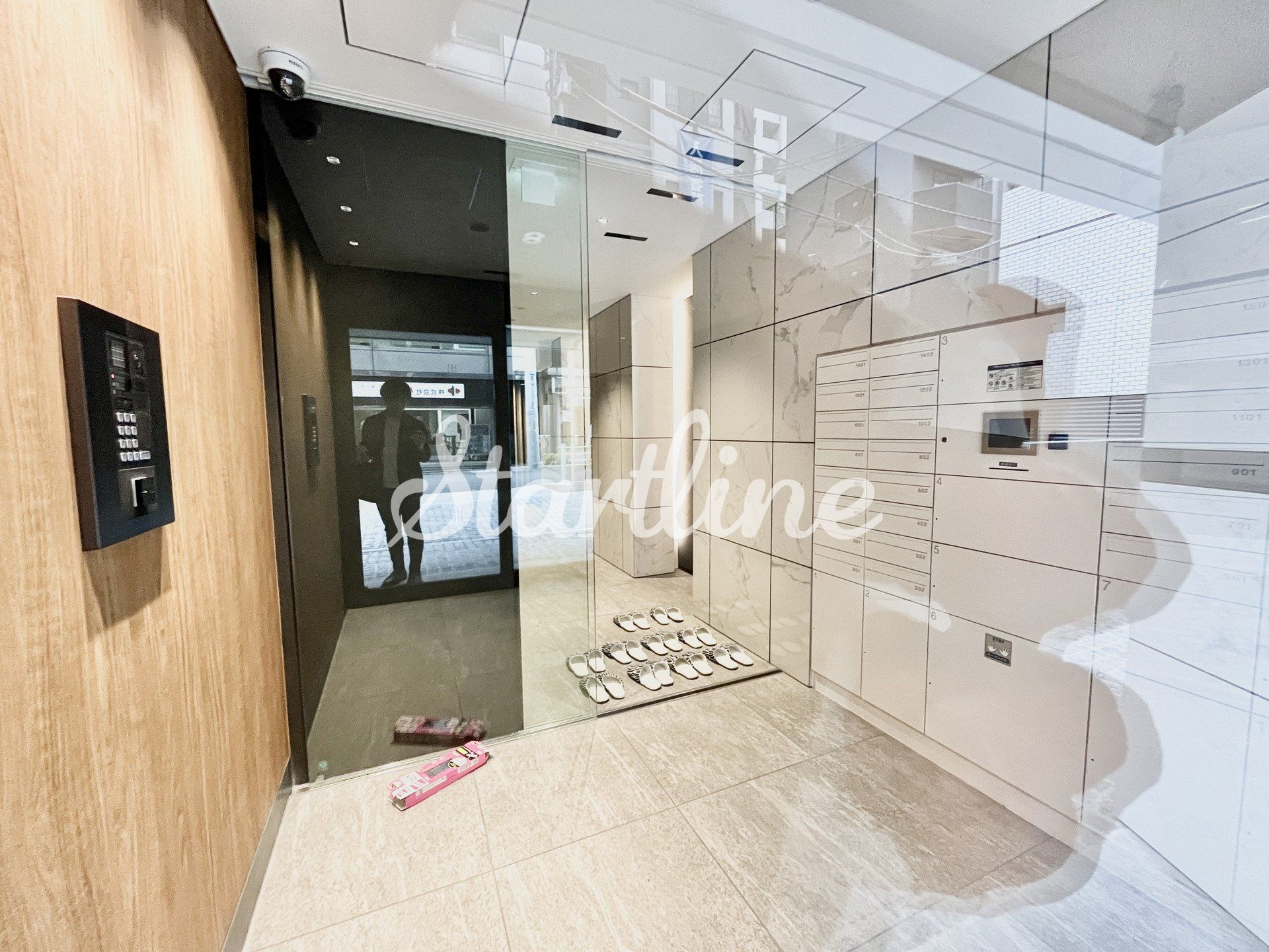 建物エントランス