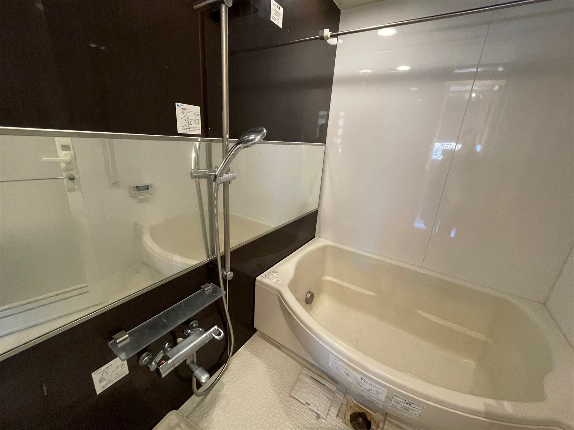 シャワールーム