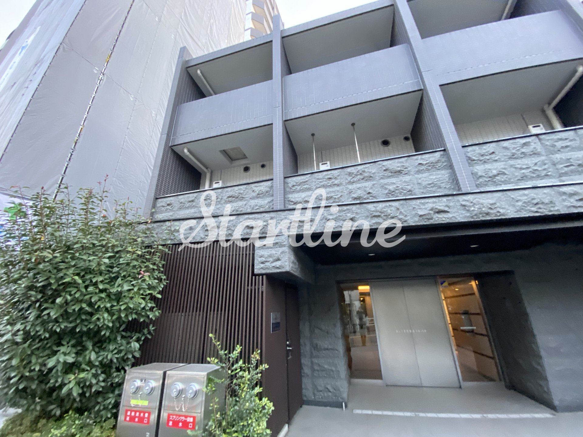 建物エントランス