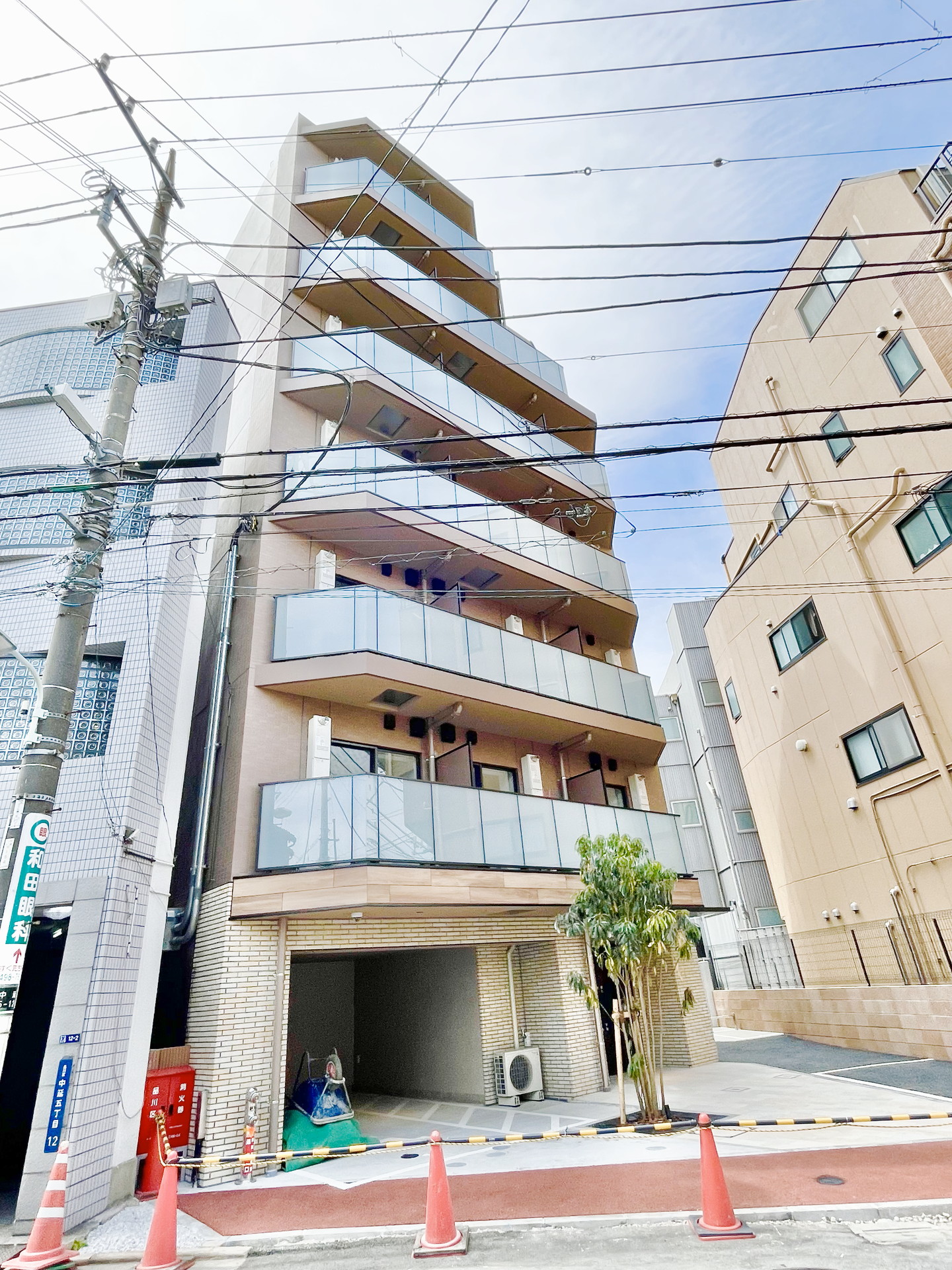 建物エントランス