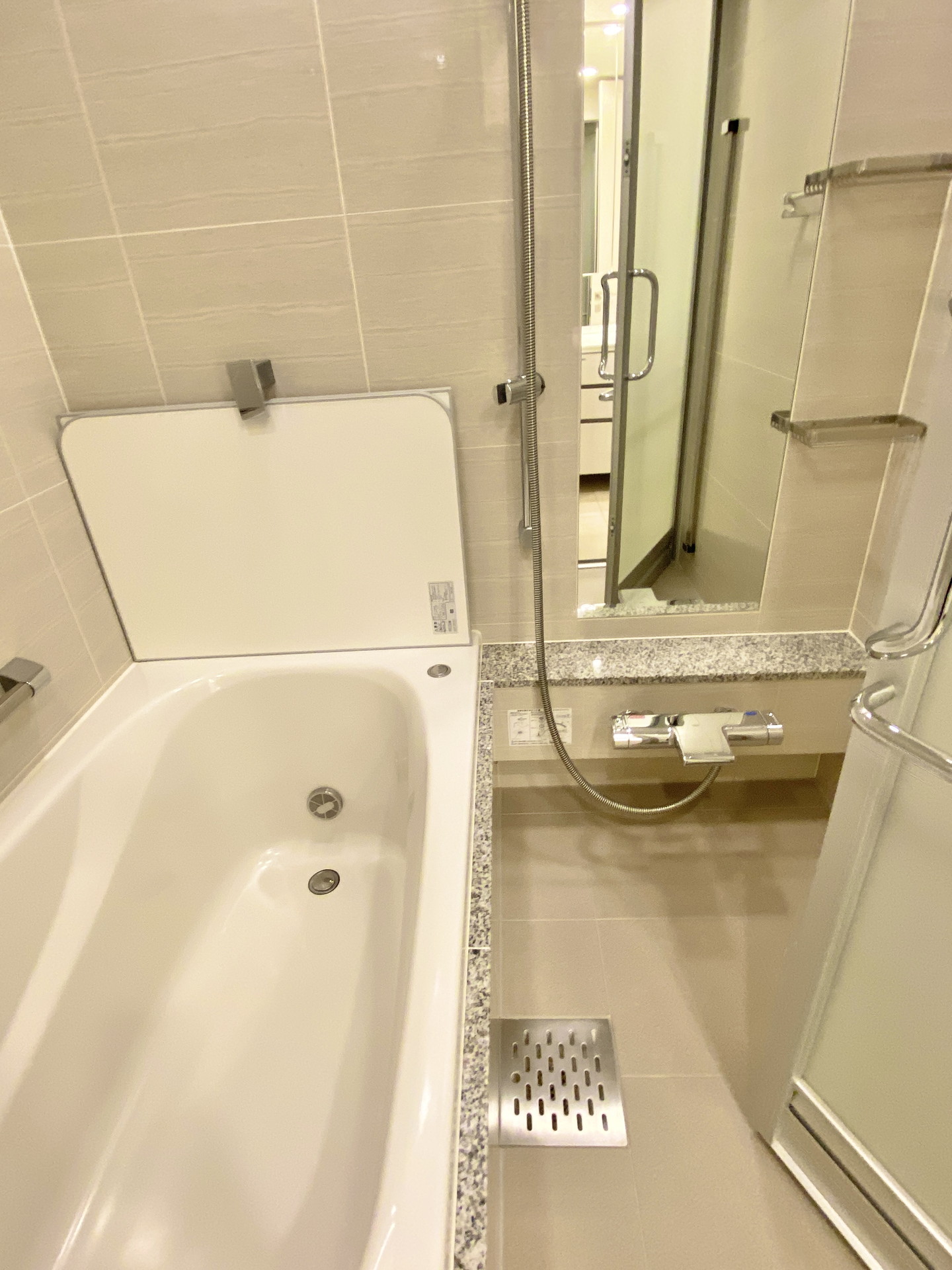 シャワールーム