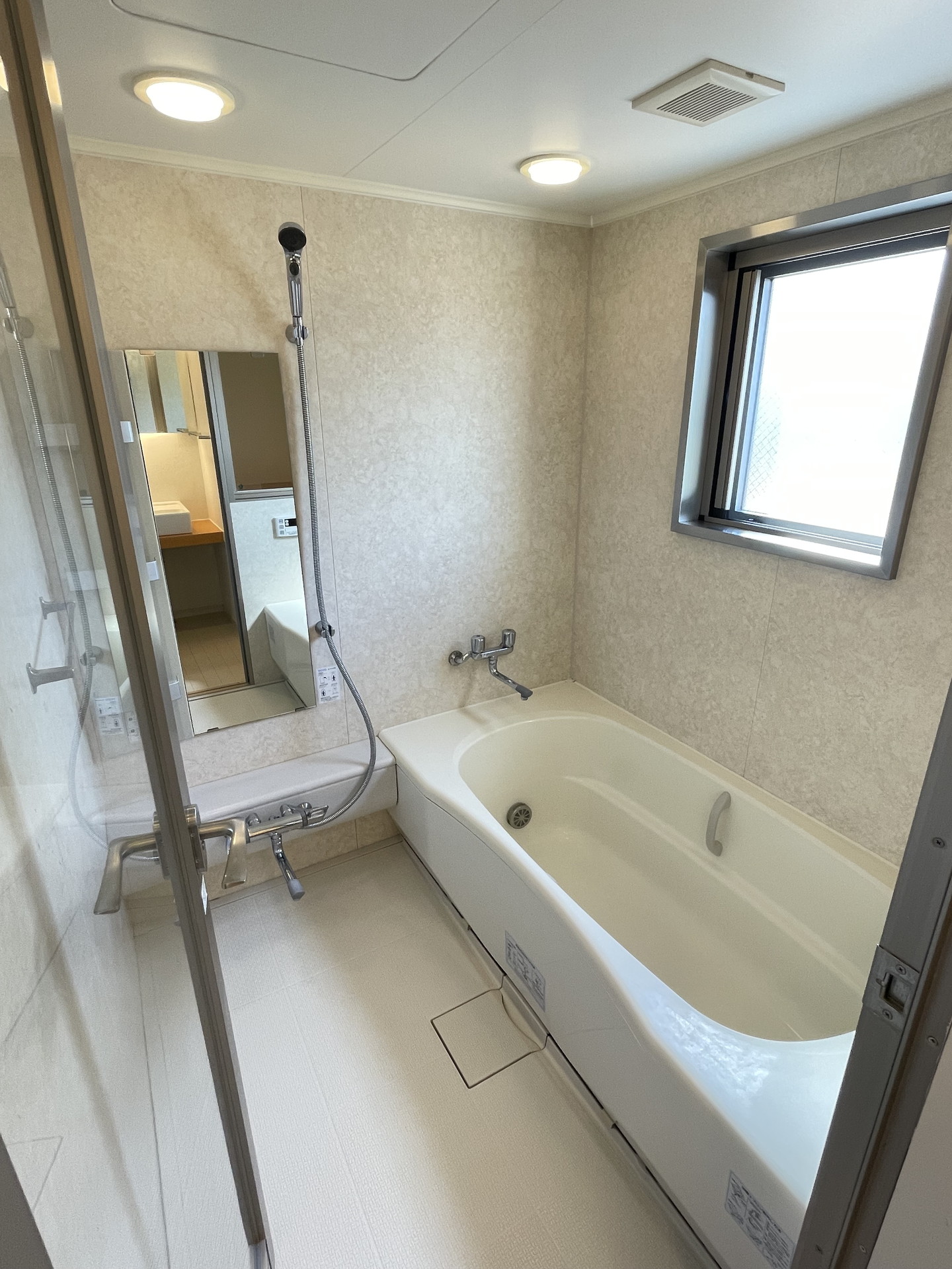 シャワールーム