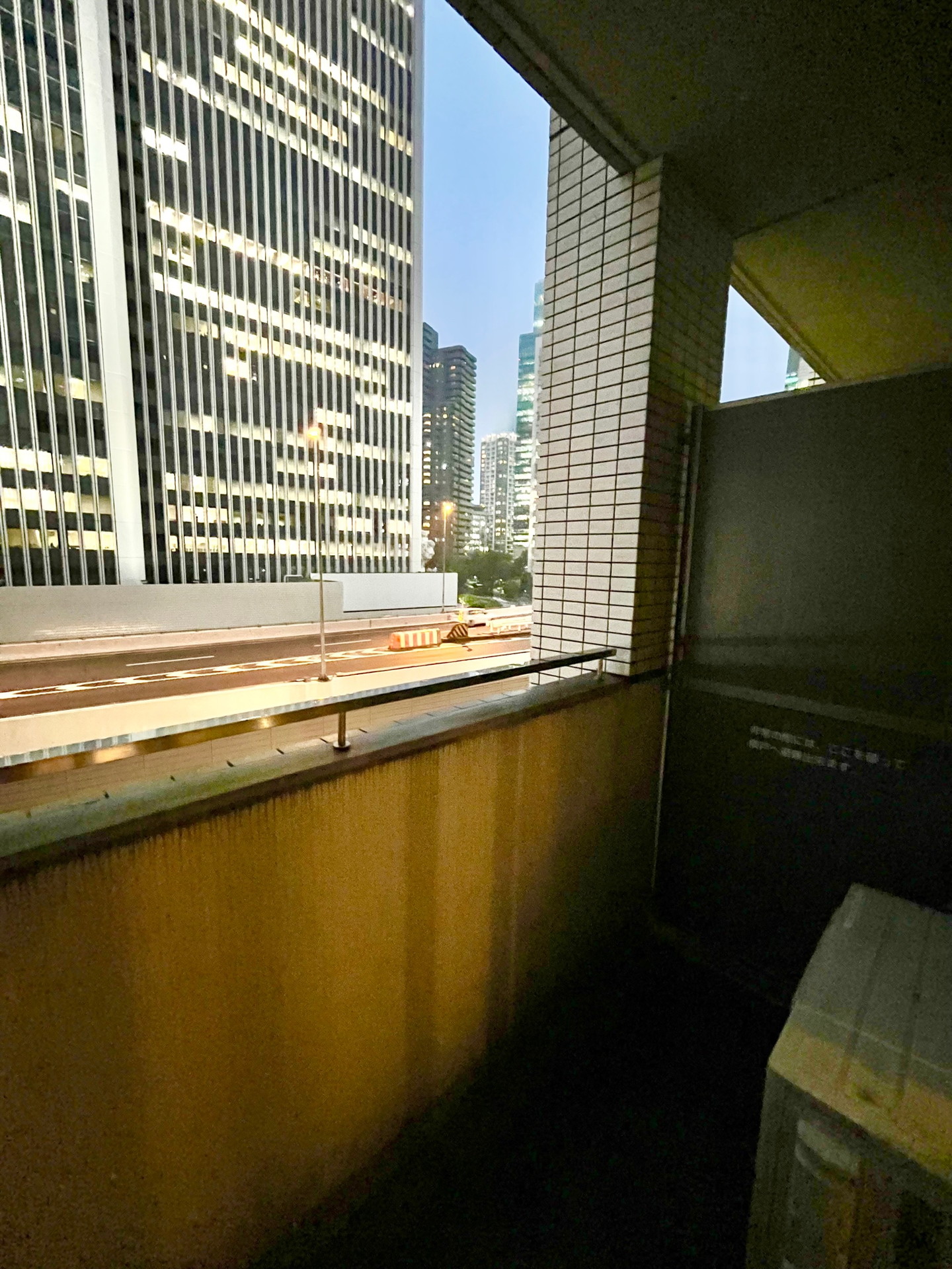 バルコニー