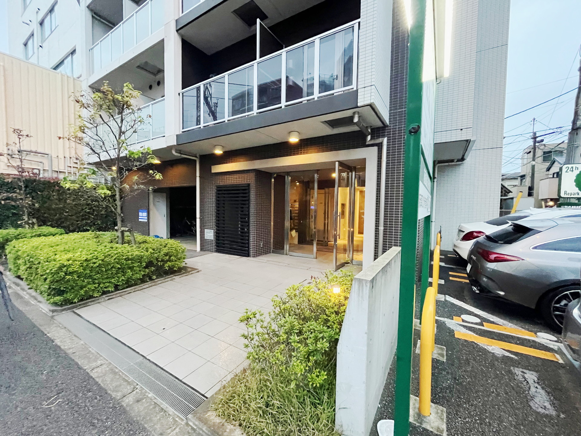 建物エントランス