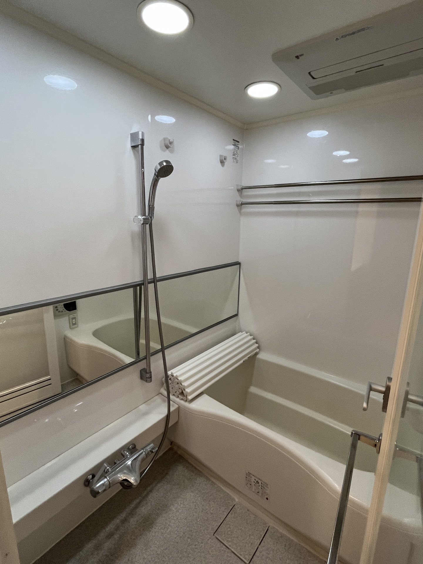 シャワールーム