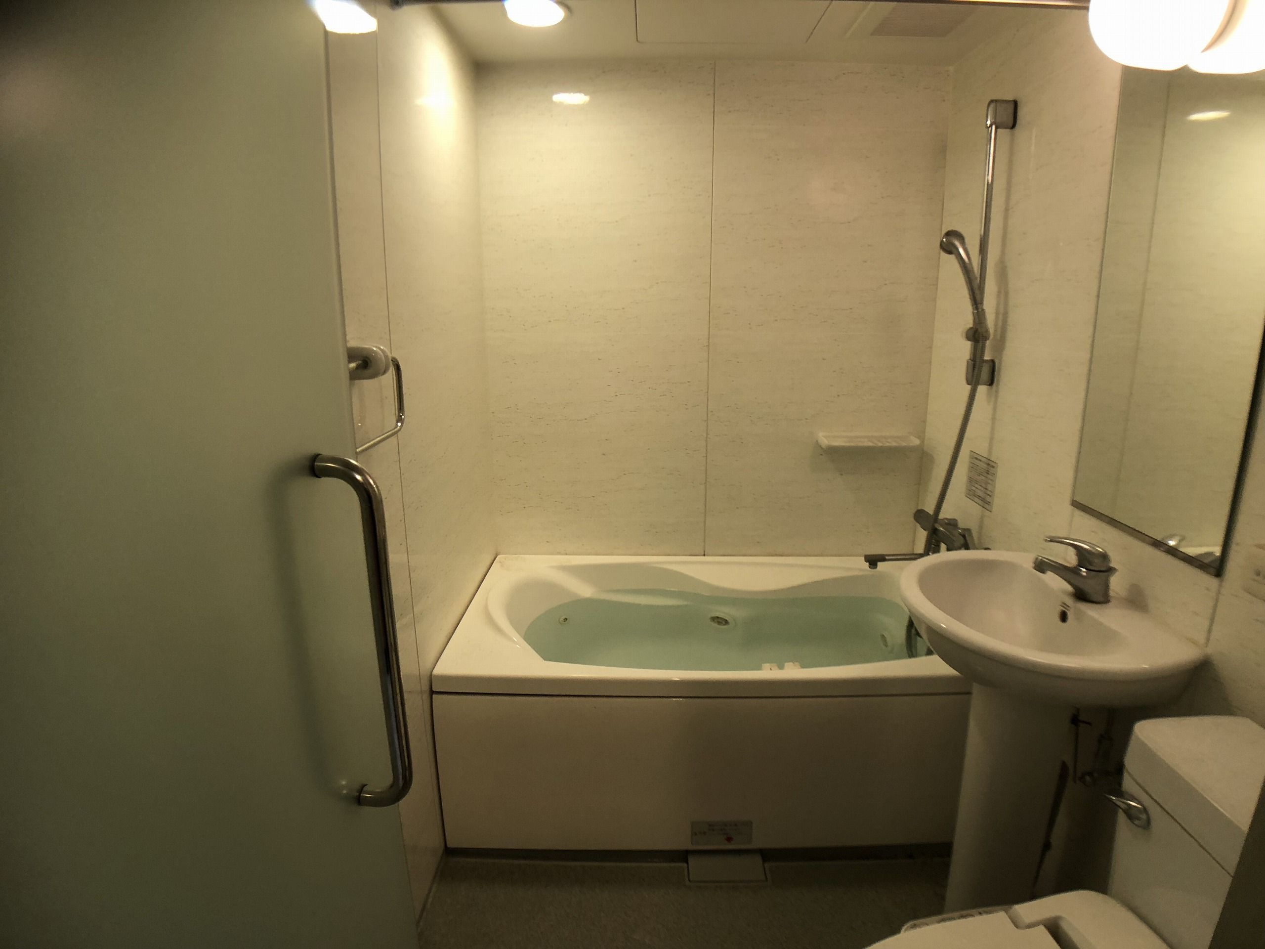 シャワールーム