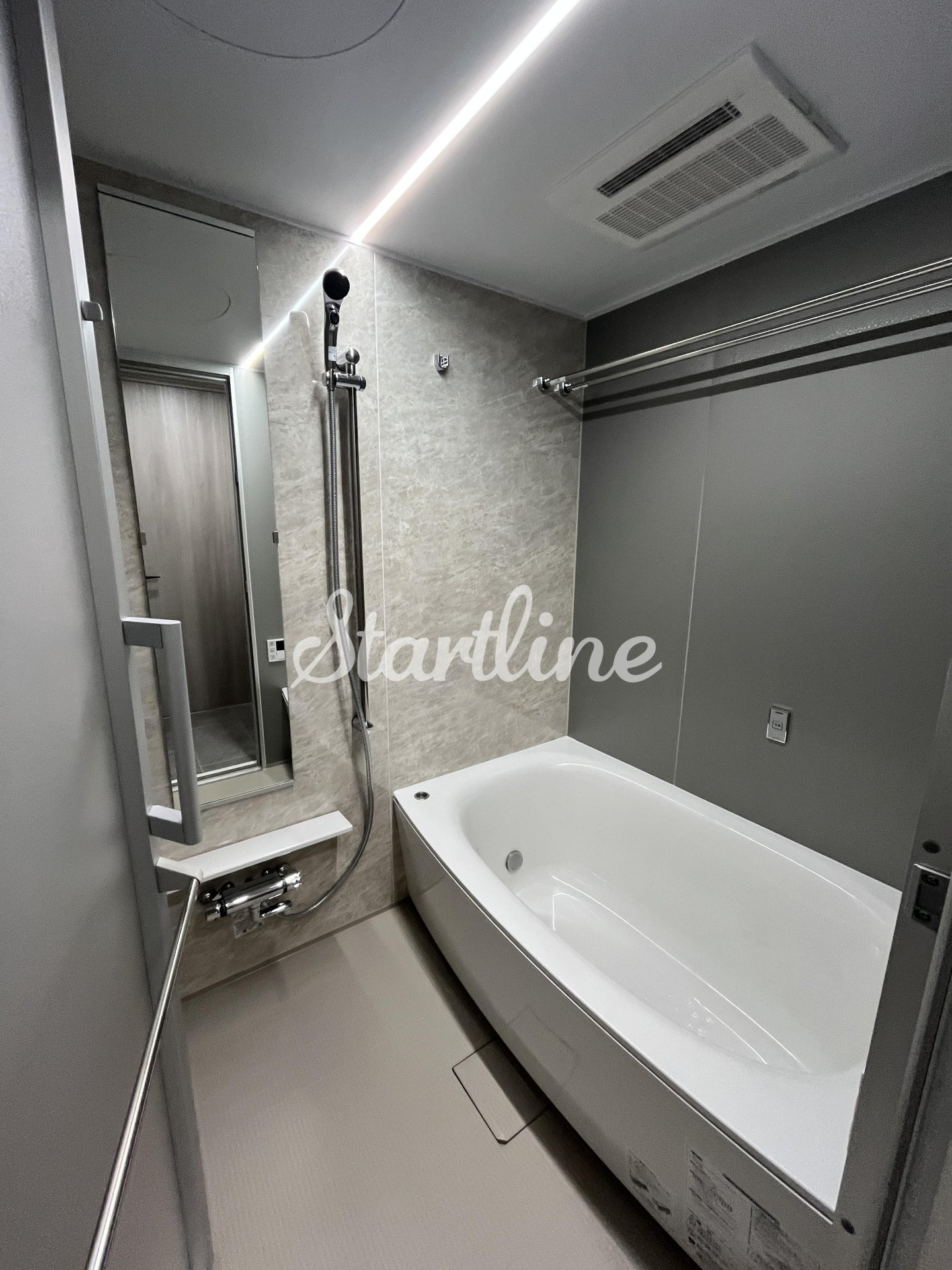 シャワールーム