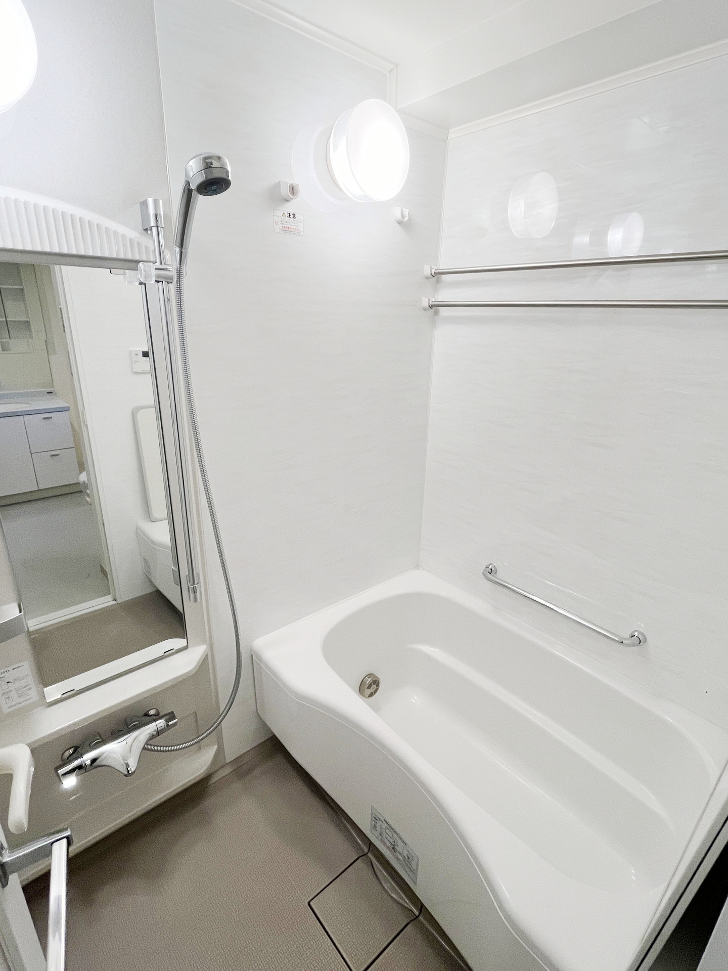 シャワールーム