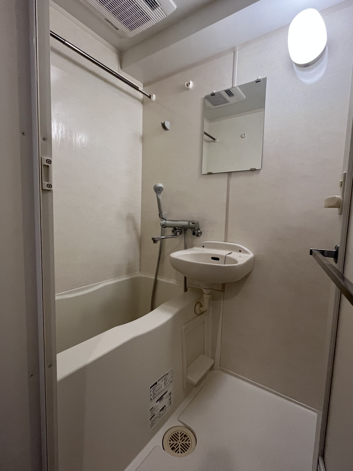 シャワールーム