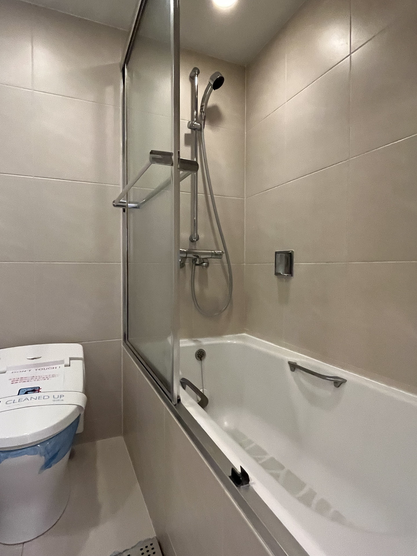 シャワールーム