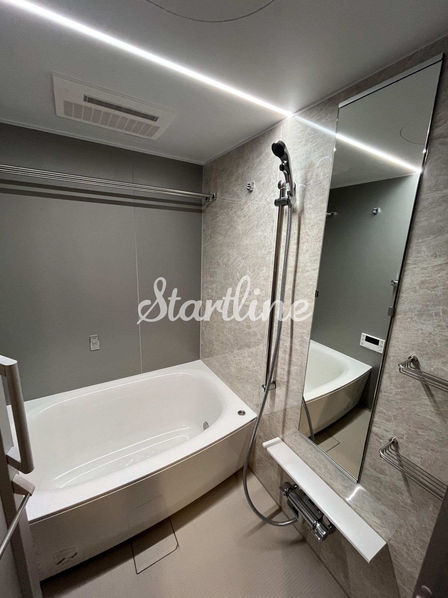 シャワールーム