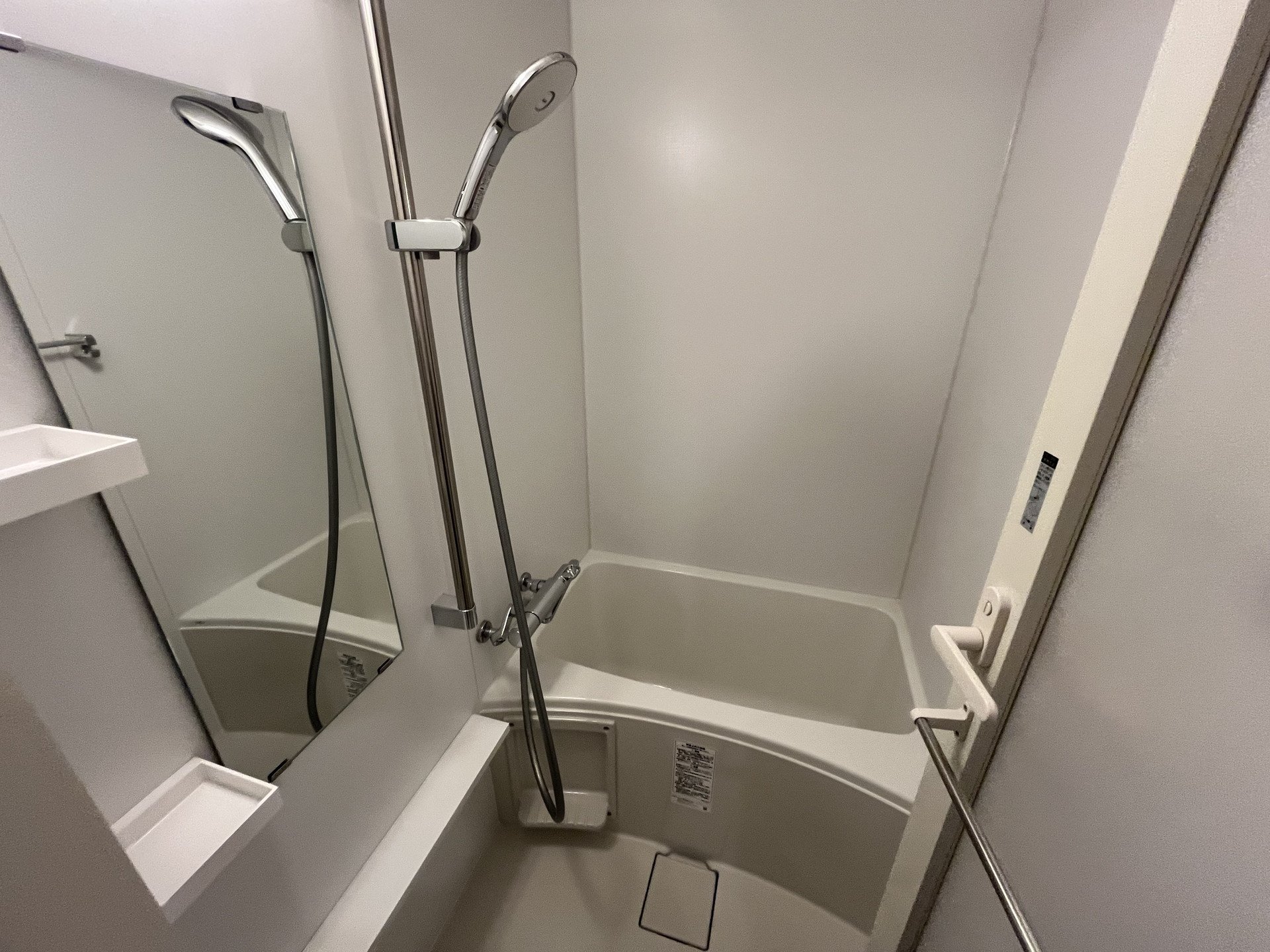 シャワールーム