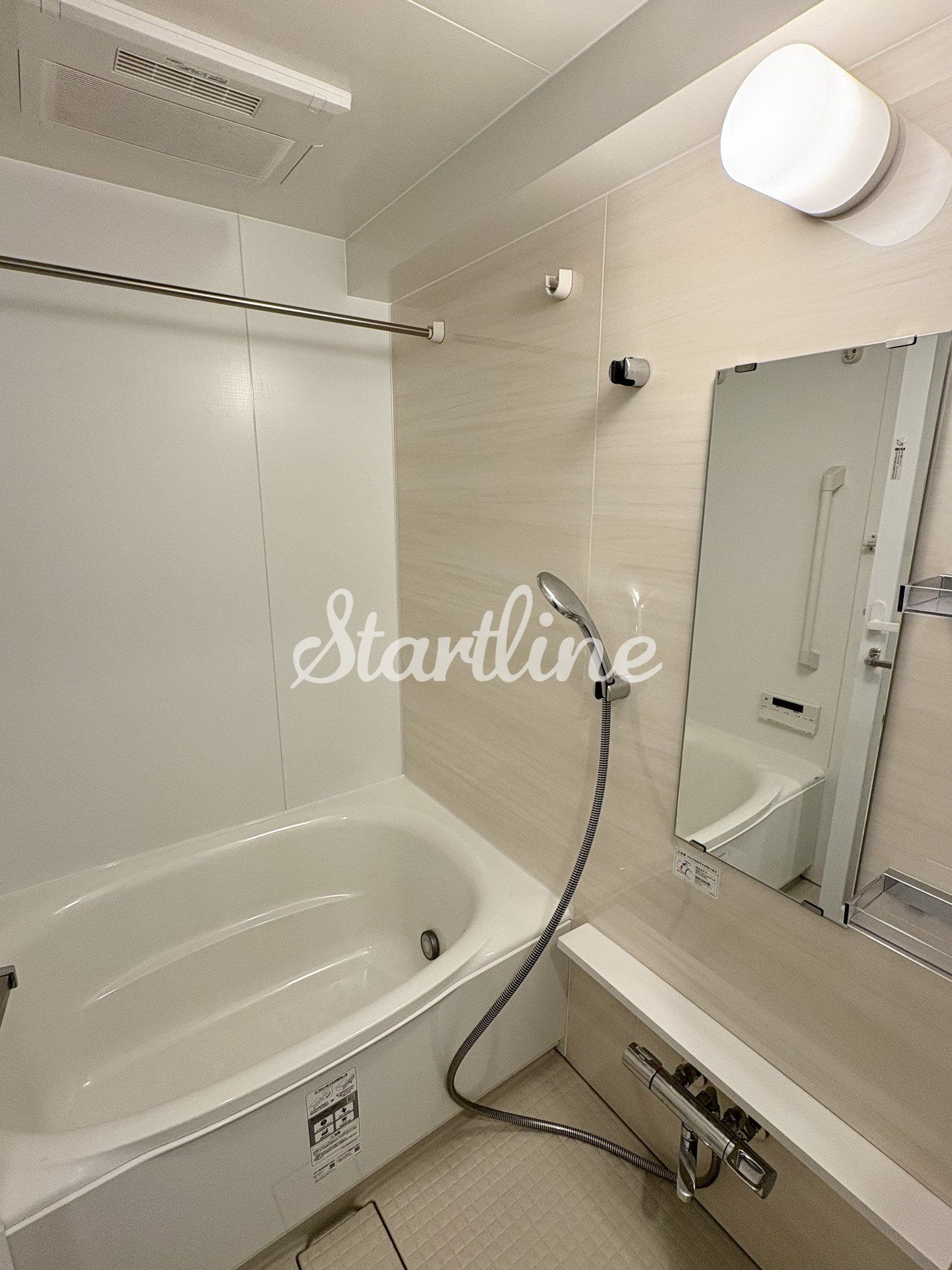 シャワールーム