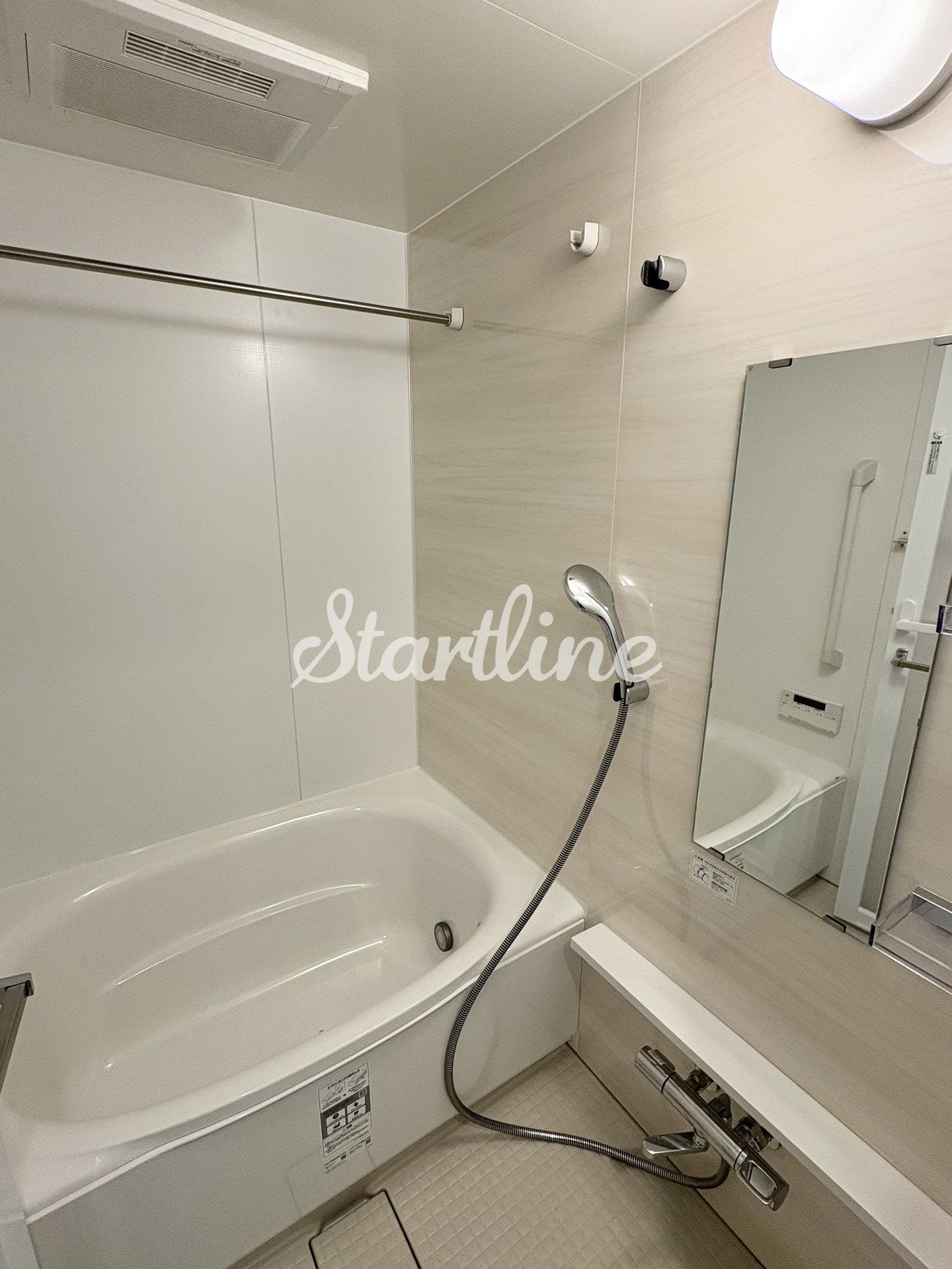 シャワールーム