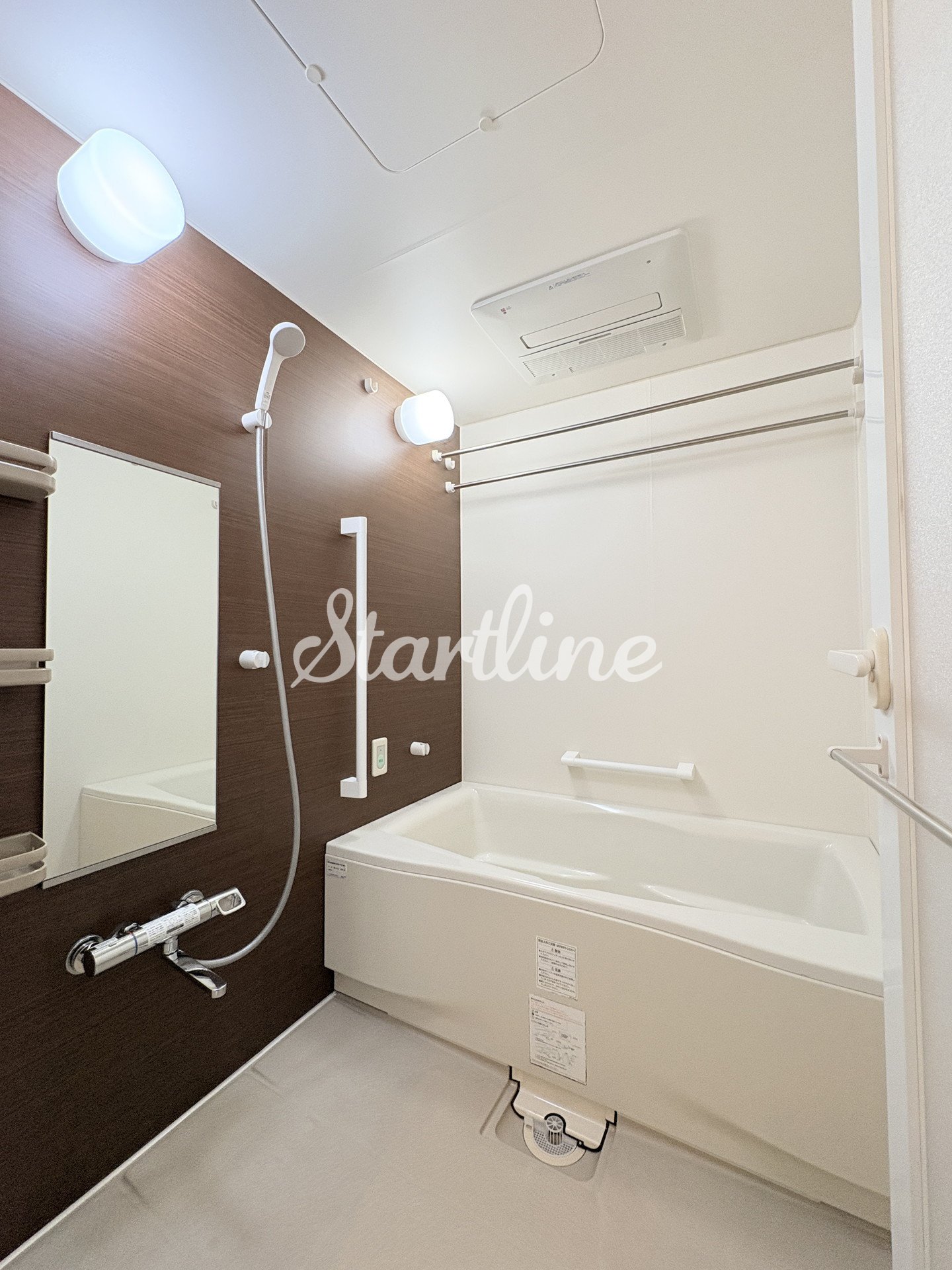 シャワールーム