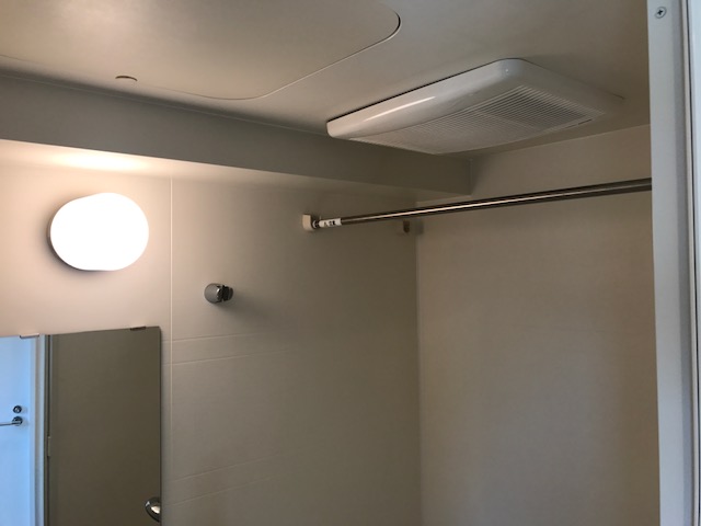 シャワールーム