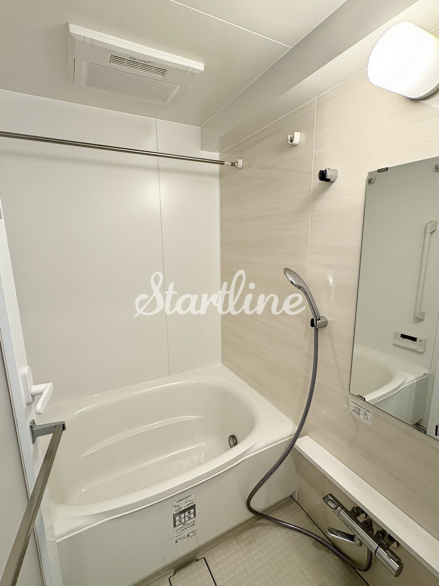 シャワールーム