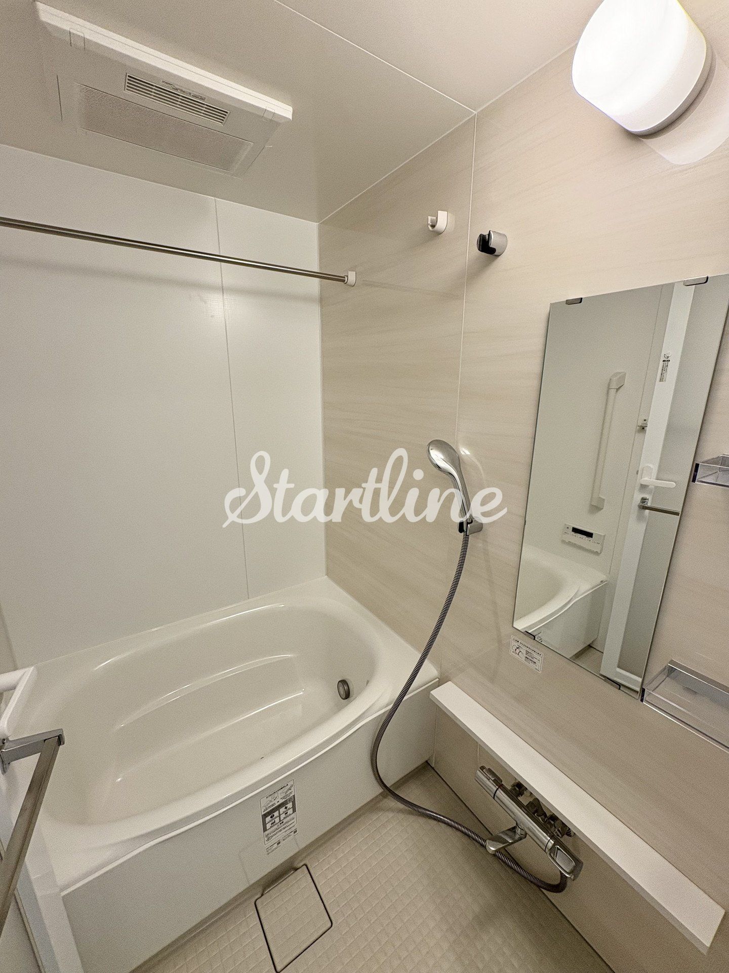 シャワールーム