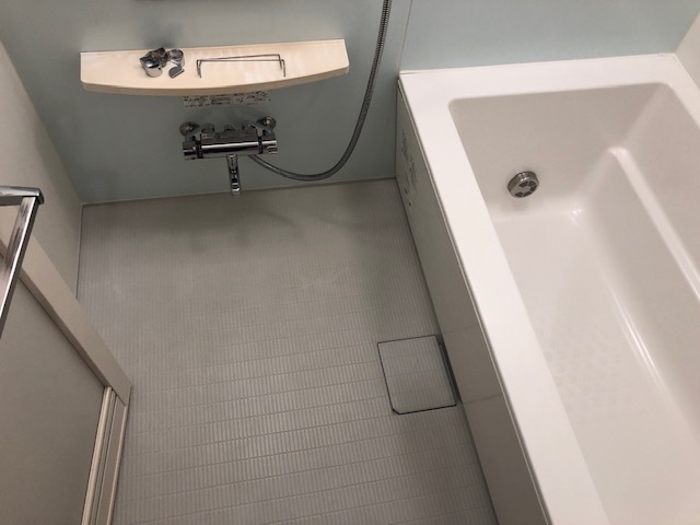 シャワールーム