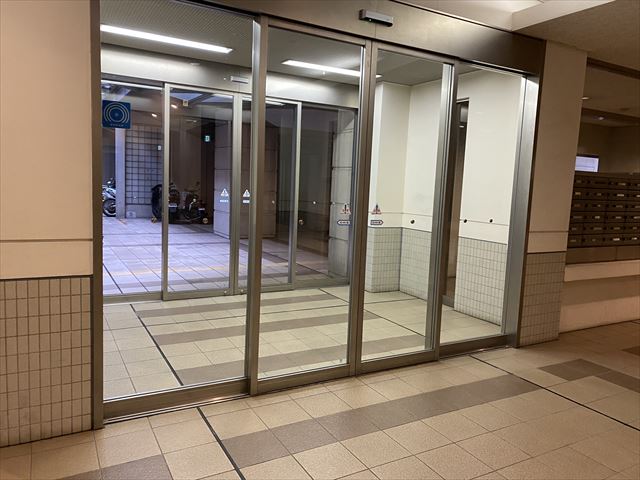 建物エントランス