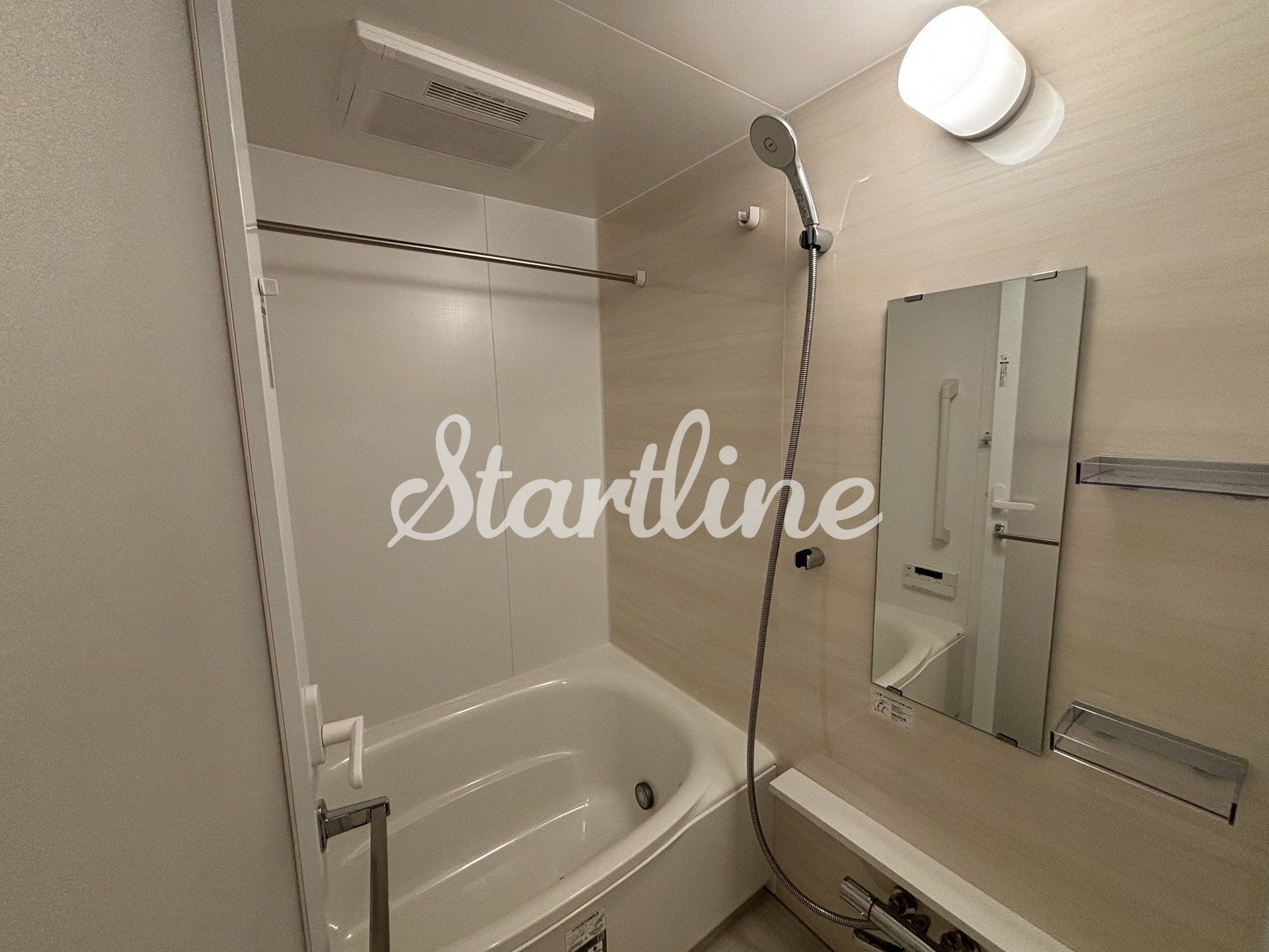 シャワールーム