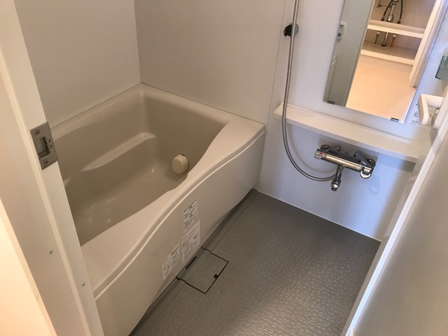 シャワールーム